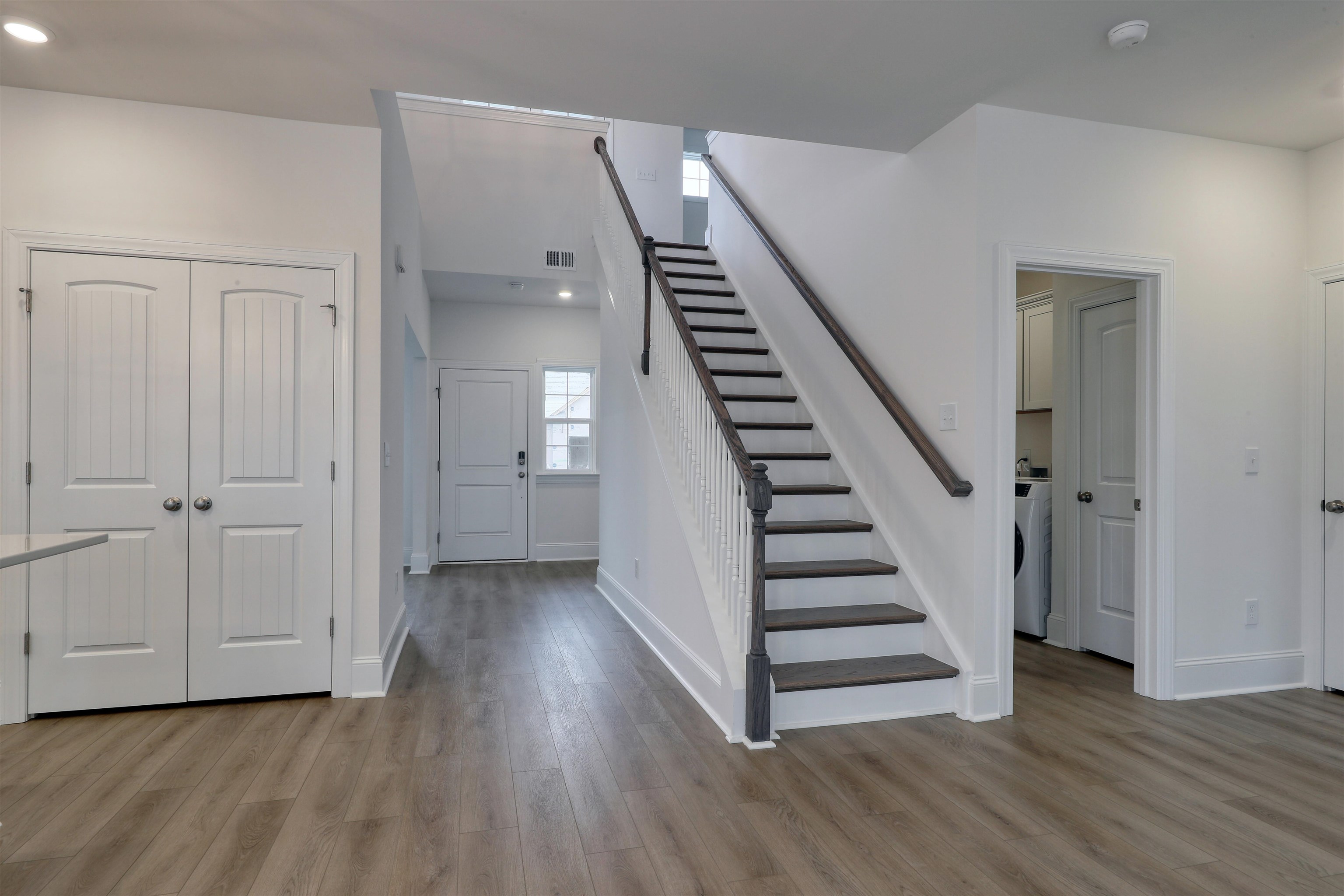 6144 Zoe Way Property Photo 3