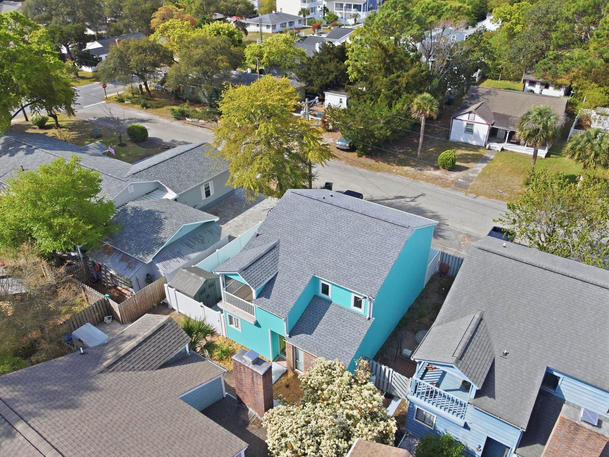 1911c Edge Dr. Property Photo 4