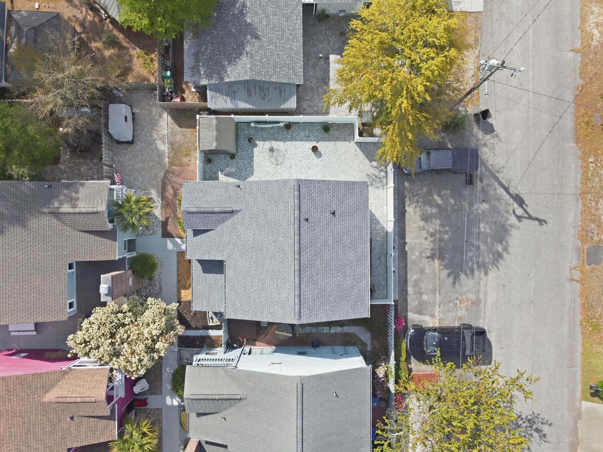 1911c Edge Dr. Property Photo 5
