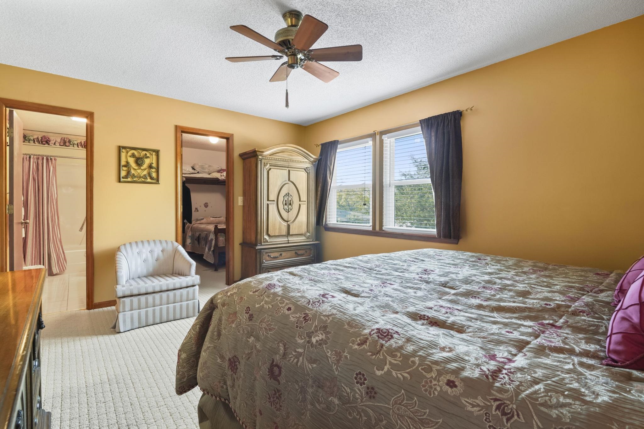 1911c Edge Dr. Property Photo 36