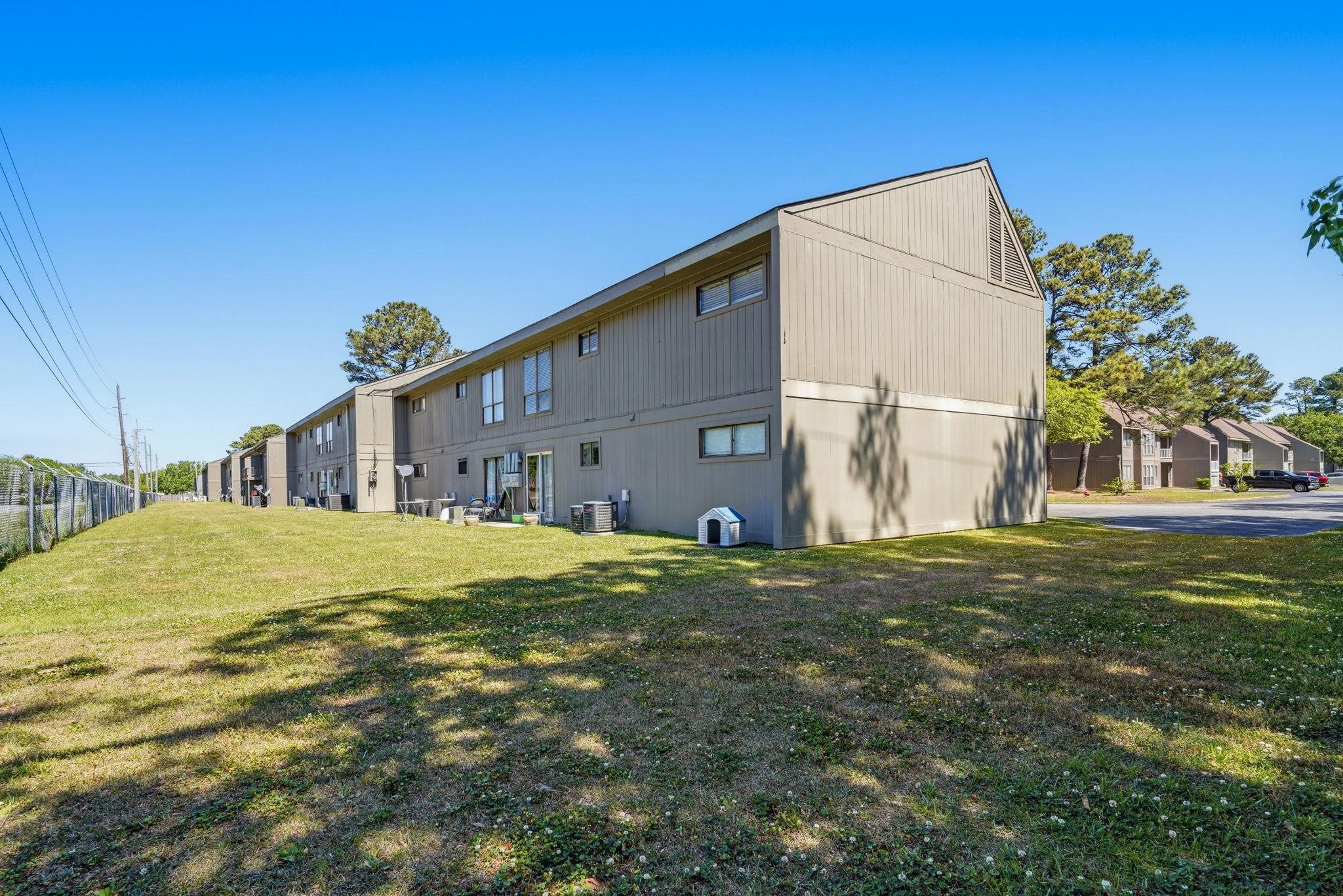 2000 Greens Blvd. Property Photo 27