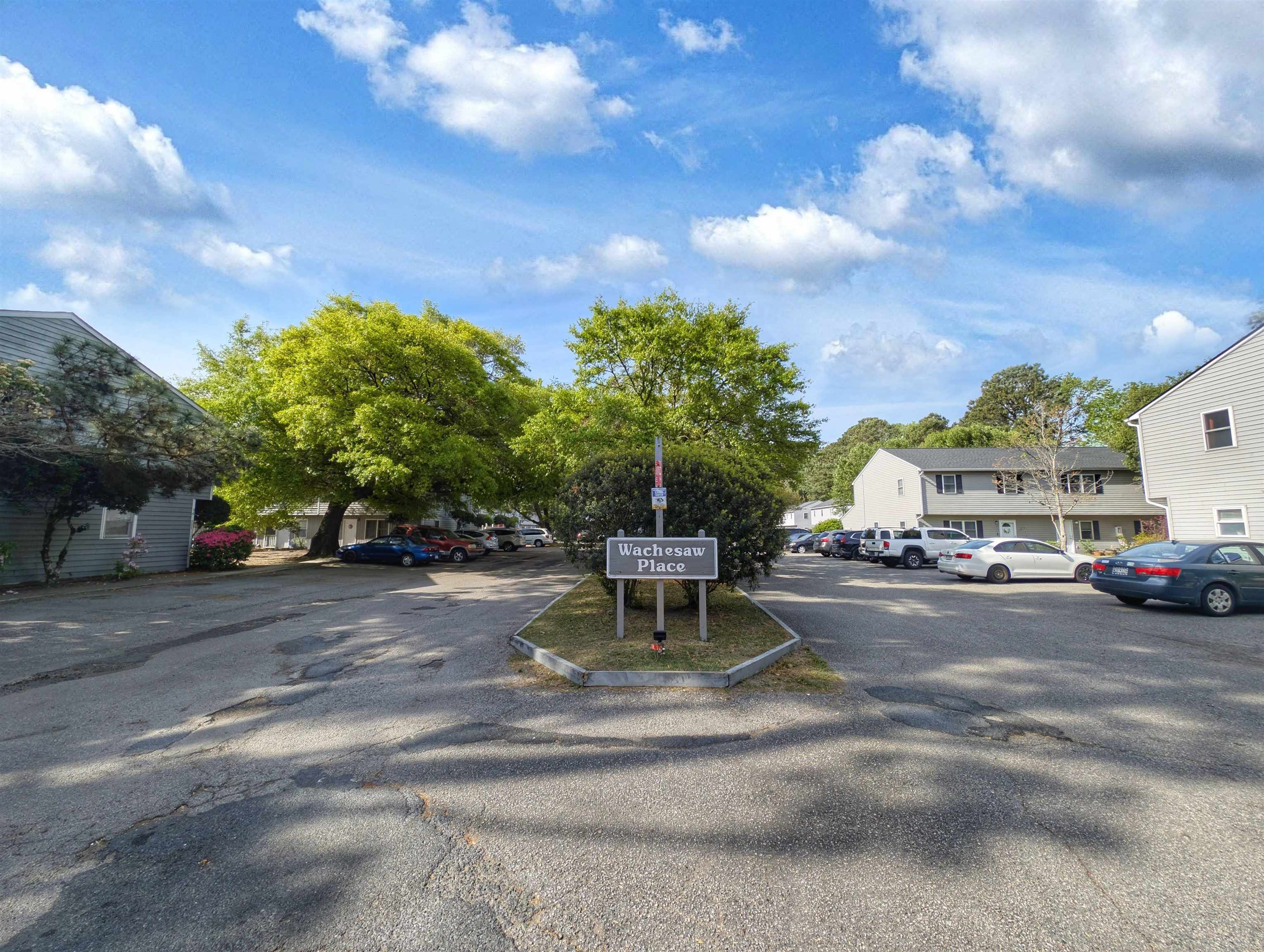 4601 Lomax Ct. Property Photo 4