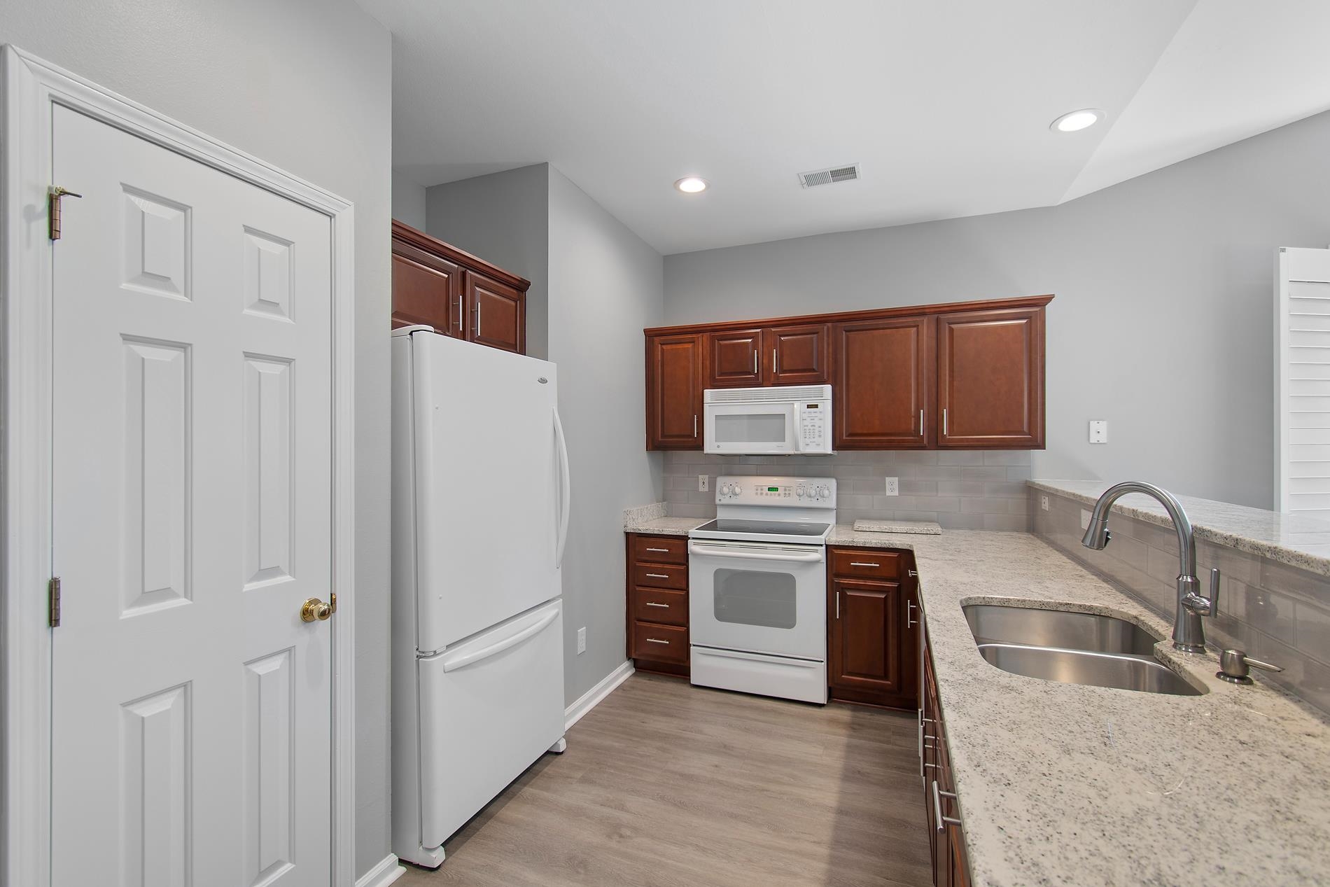 952 Sw Great Egret Circle Property Photo 6