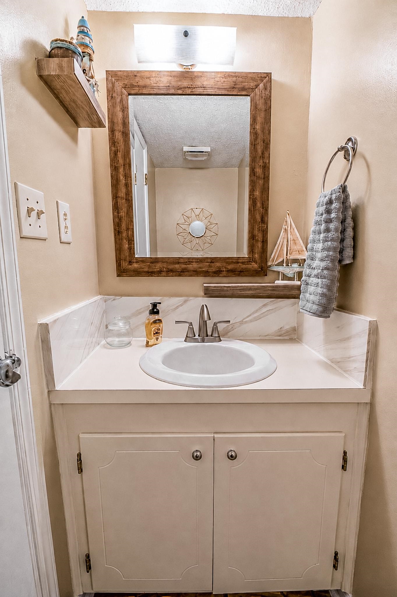 1710 Fawn Vista Dr. N Property Photo 12
