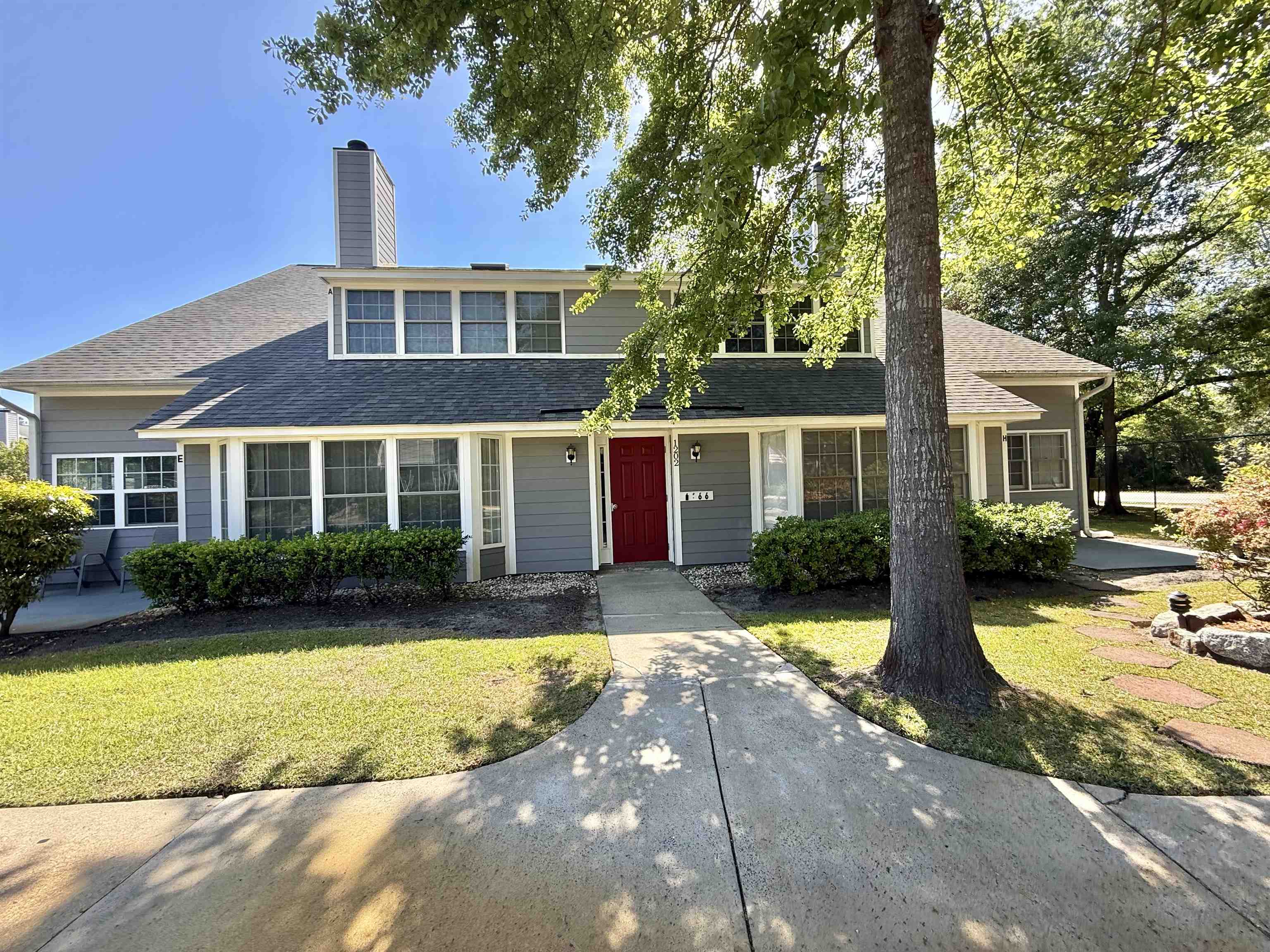 1203 Tiffany Ln. Property Photo 1