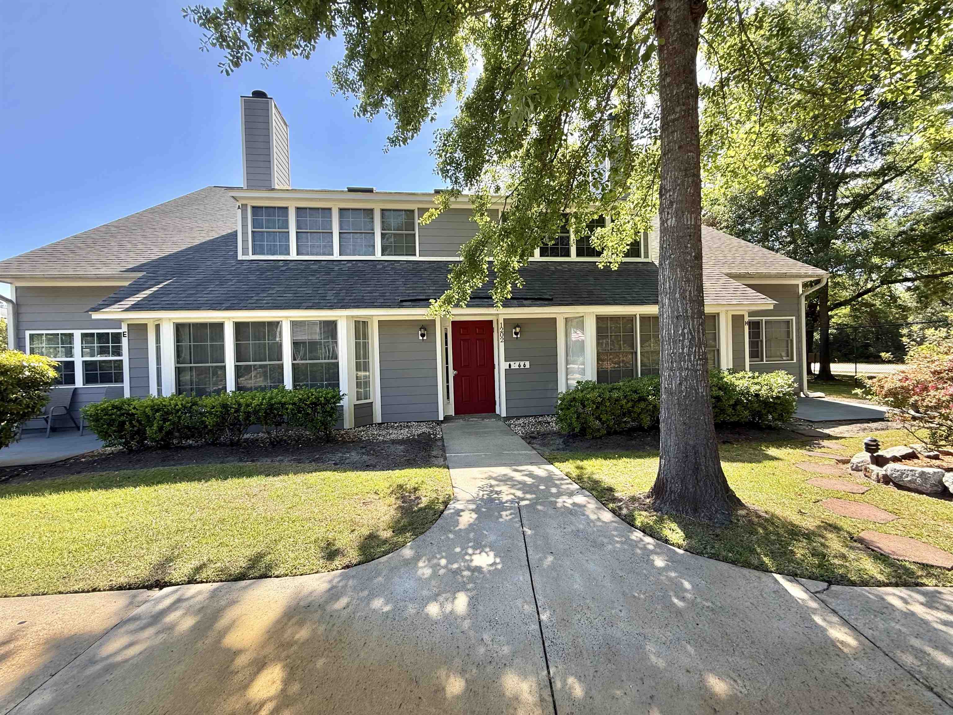 1203 Tiffany Ln. Property Photo 17
