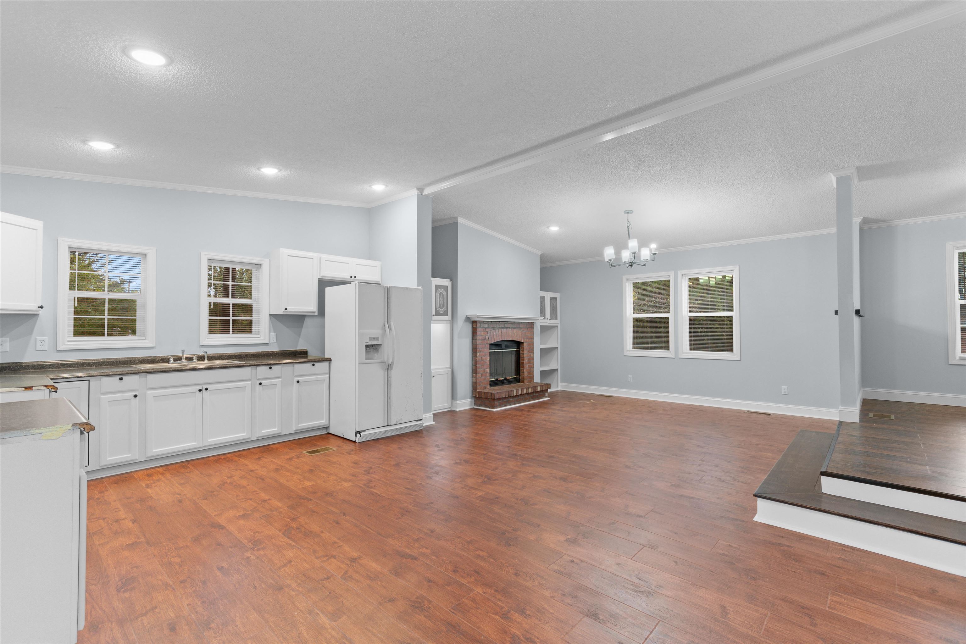 903 Durant St. Property Photo 5