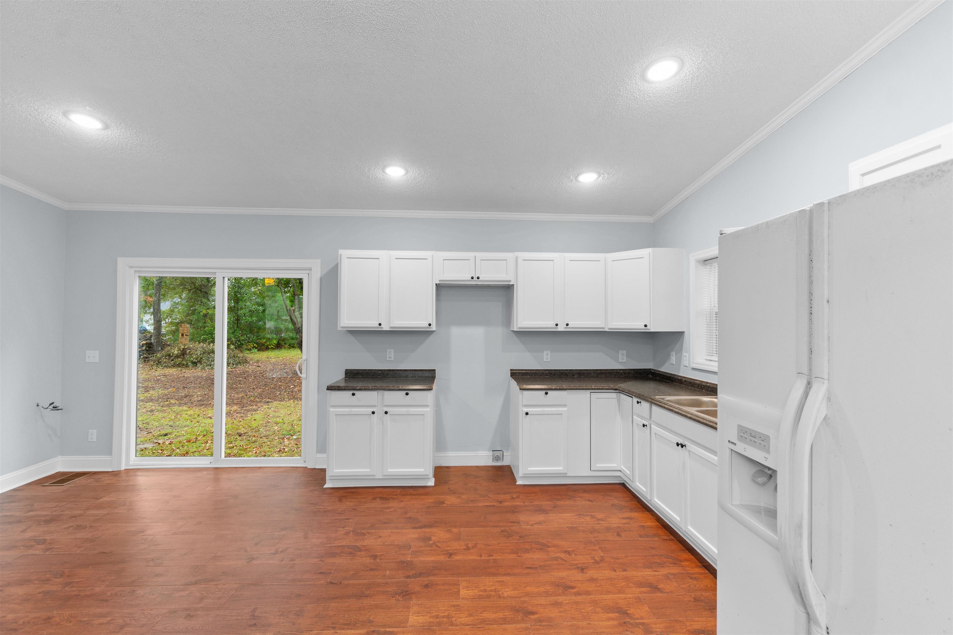 903 Durant St. Property Photo 7