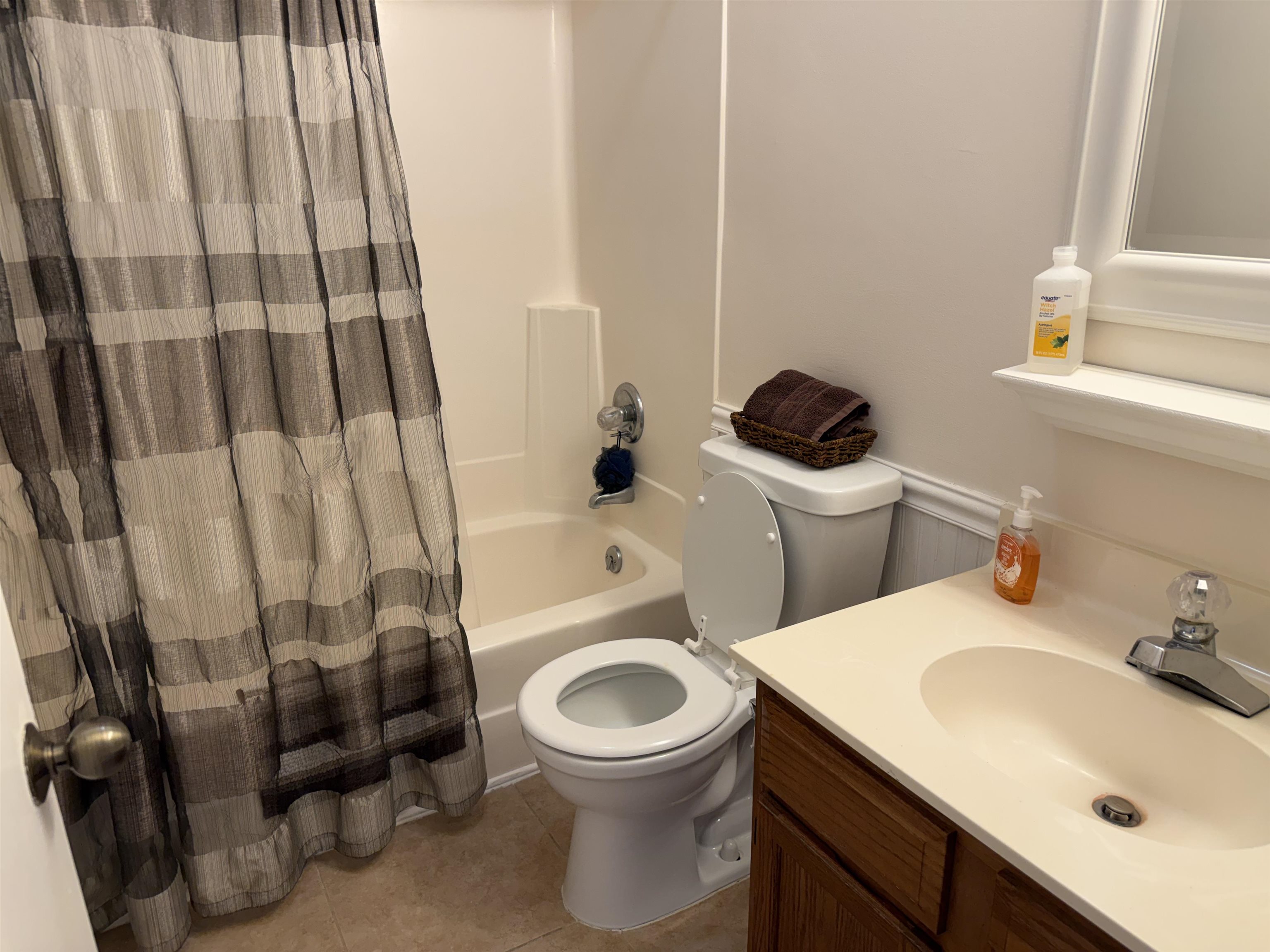 1025 Plantation Dr. Property Photo 12