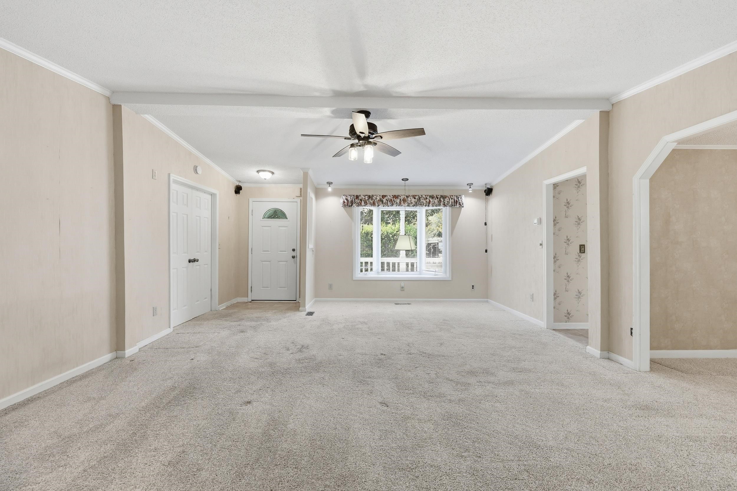 613 Reef Ct. Property Photo 7