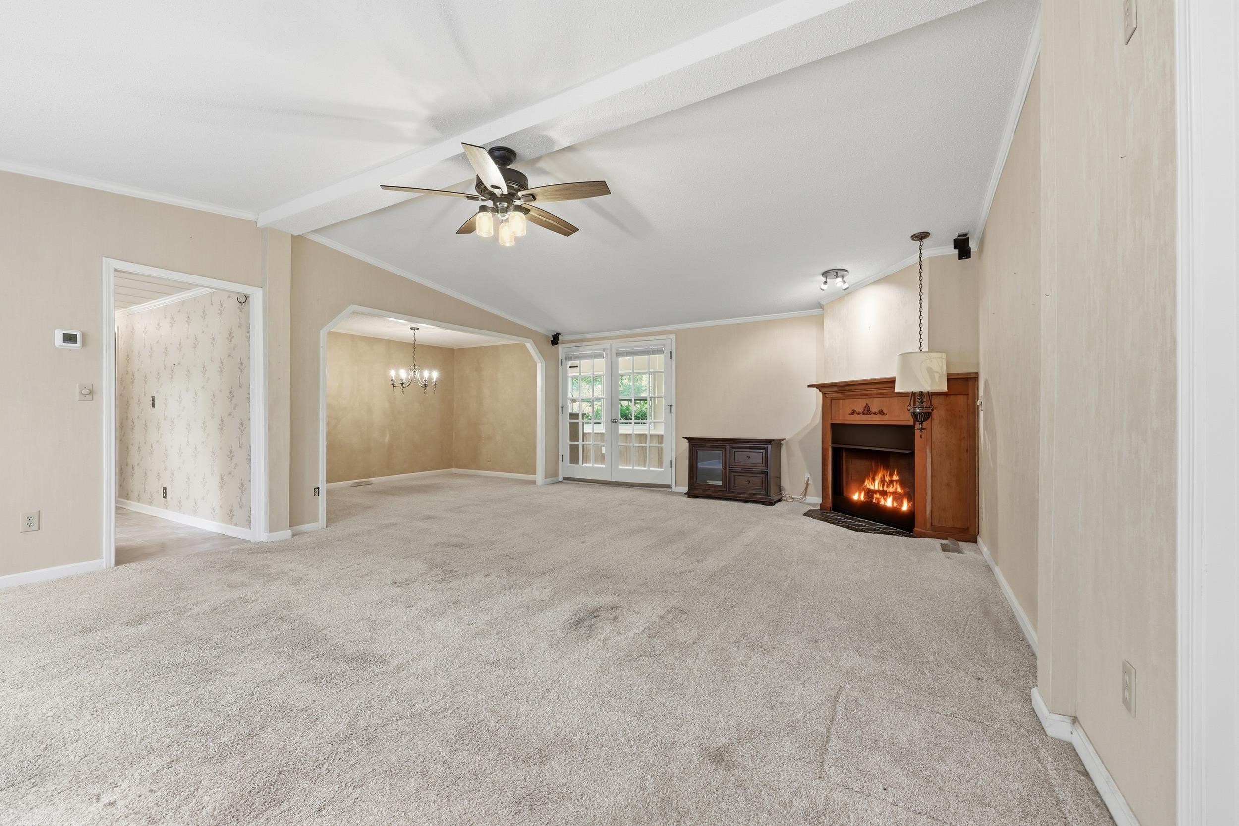 613 Reef Ct. Property Photo 10
