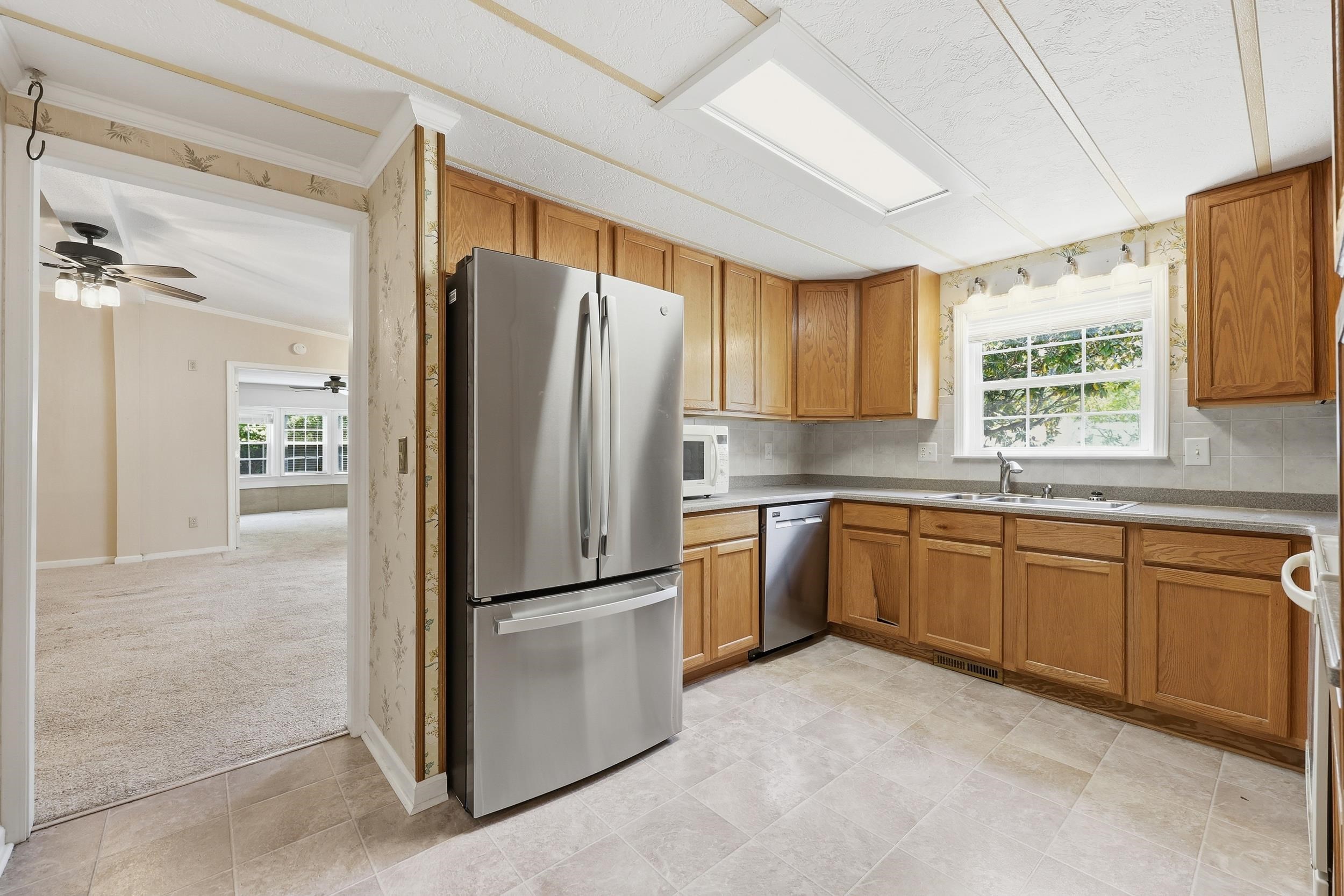613 Reef Ct. Property Photo 14