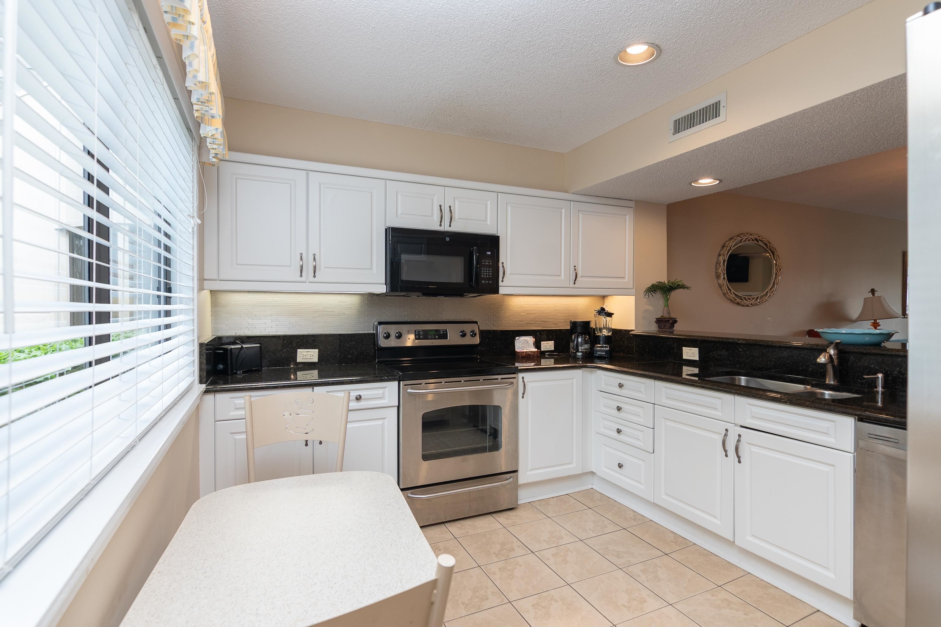 129 Hartland Dr. Property Photo 10