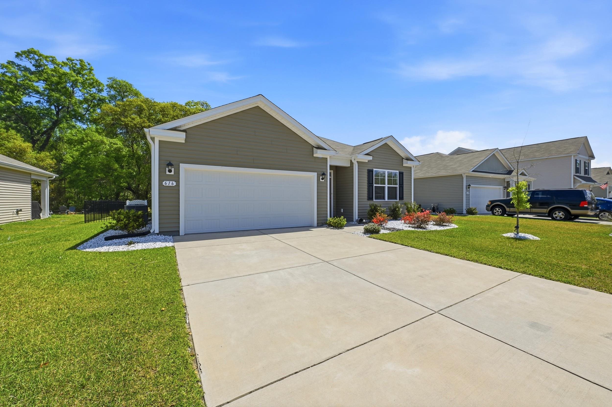 616 Choctaw Dr. Property Photo 2