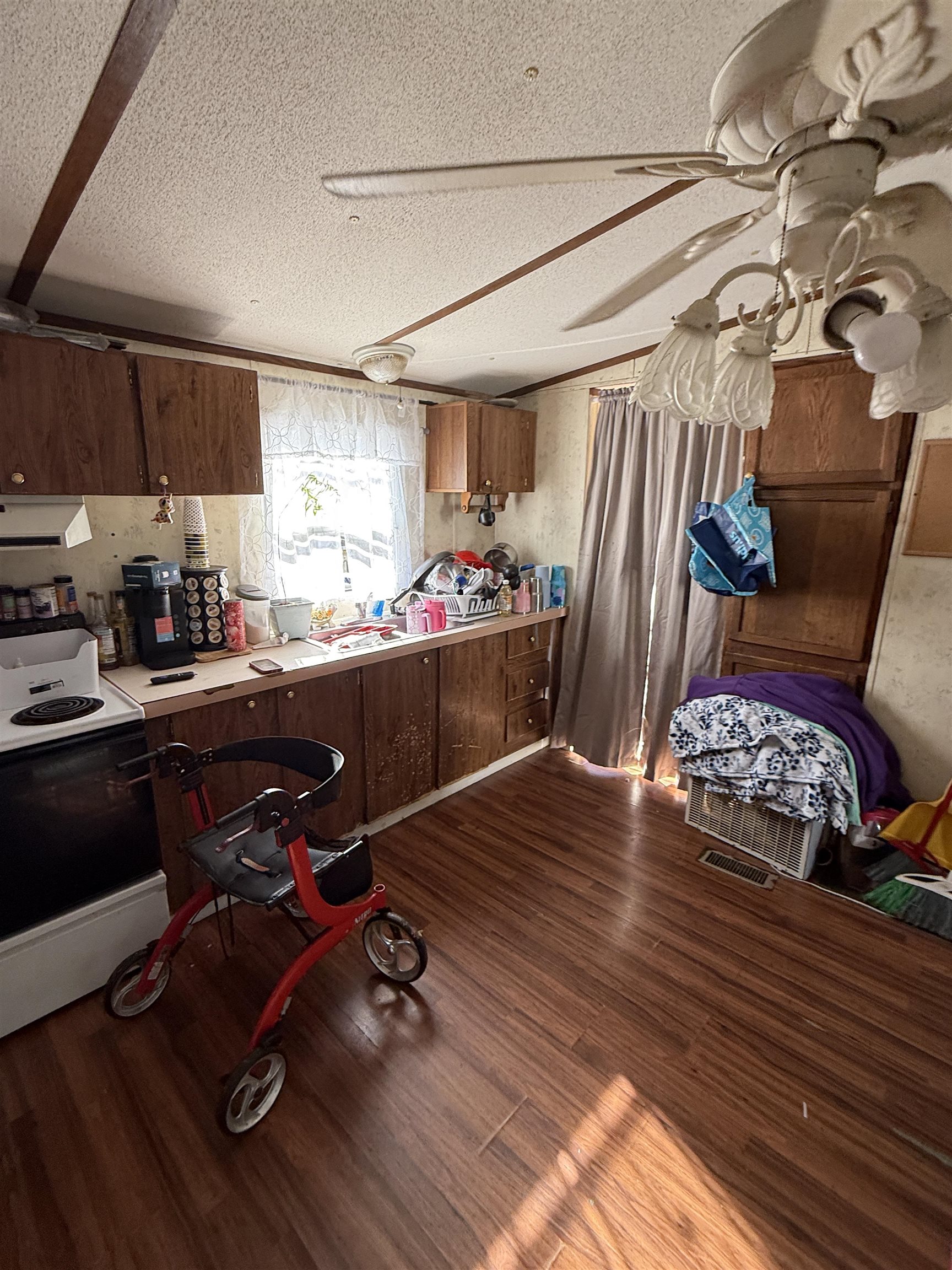 373 Silver Sands Ln. Property Photo 8