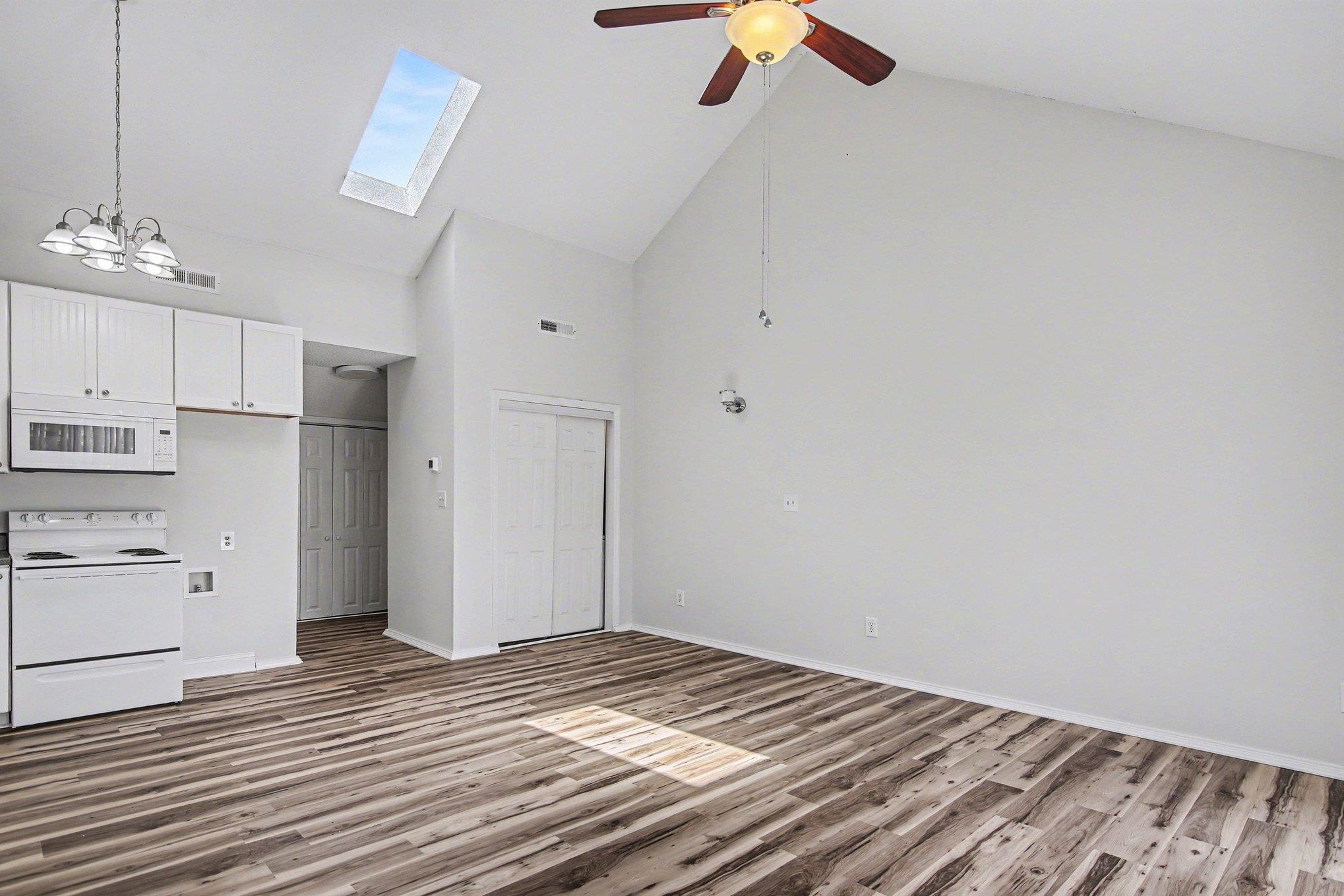 1850 Colony Dr. Property Photo 3