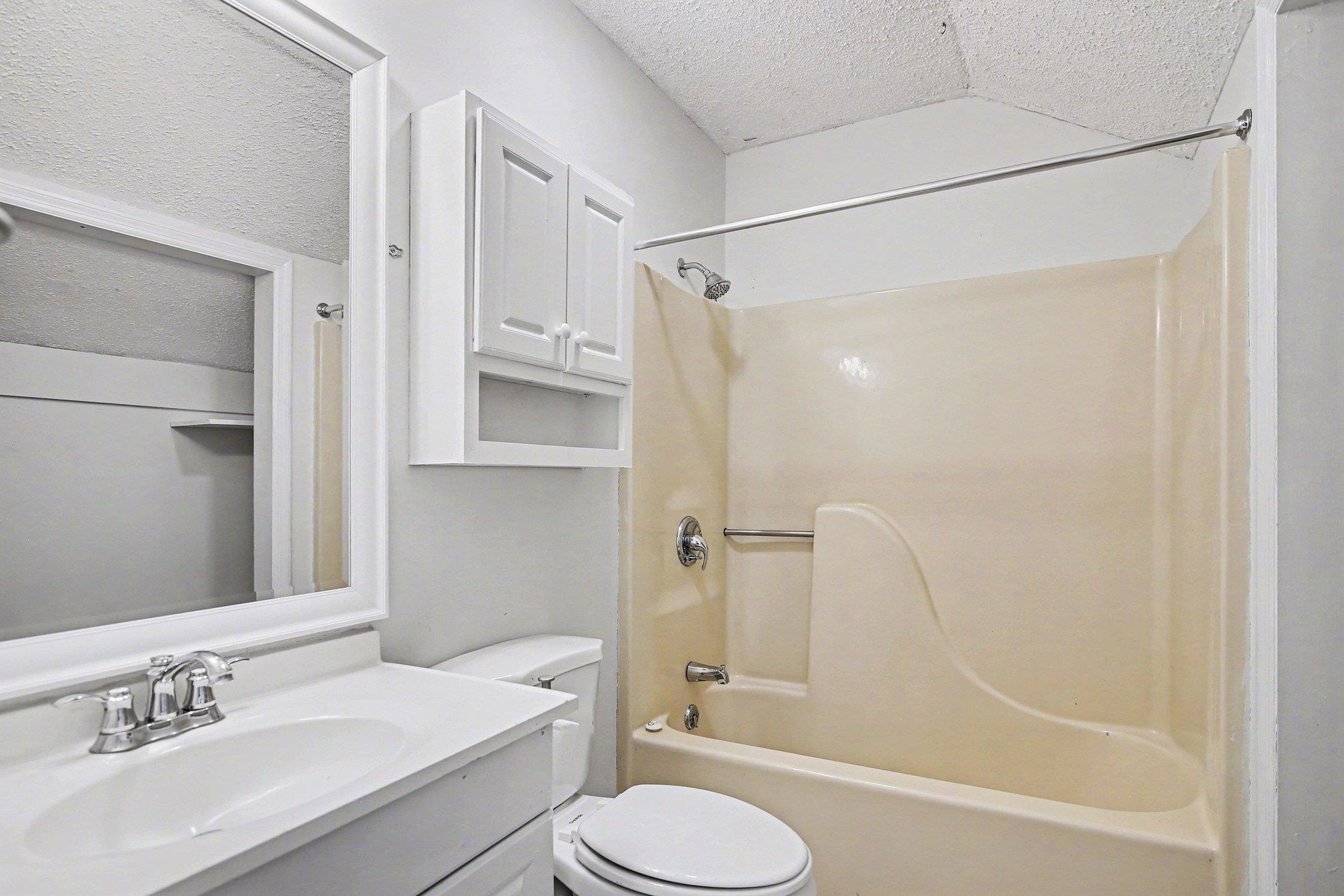 1850 Colony Dr. Property Photo 11