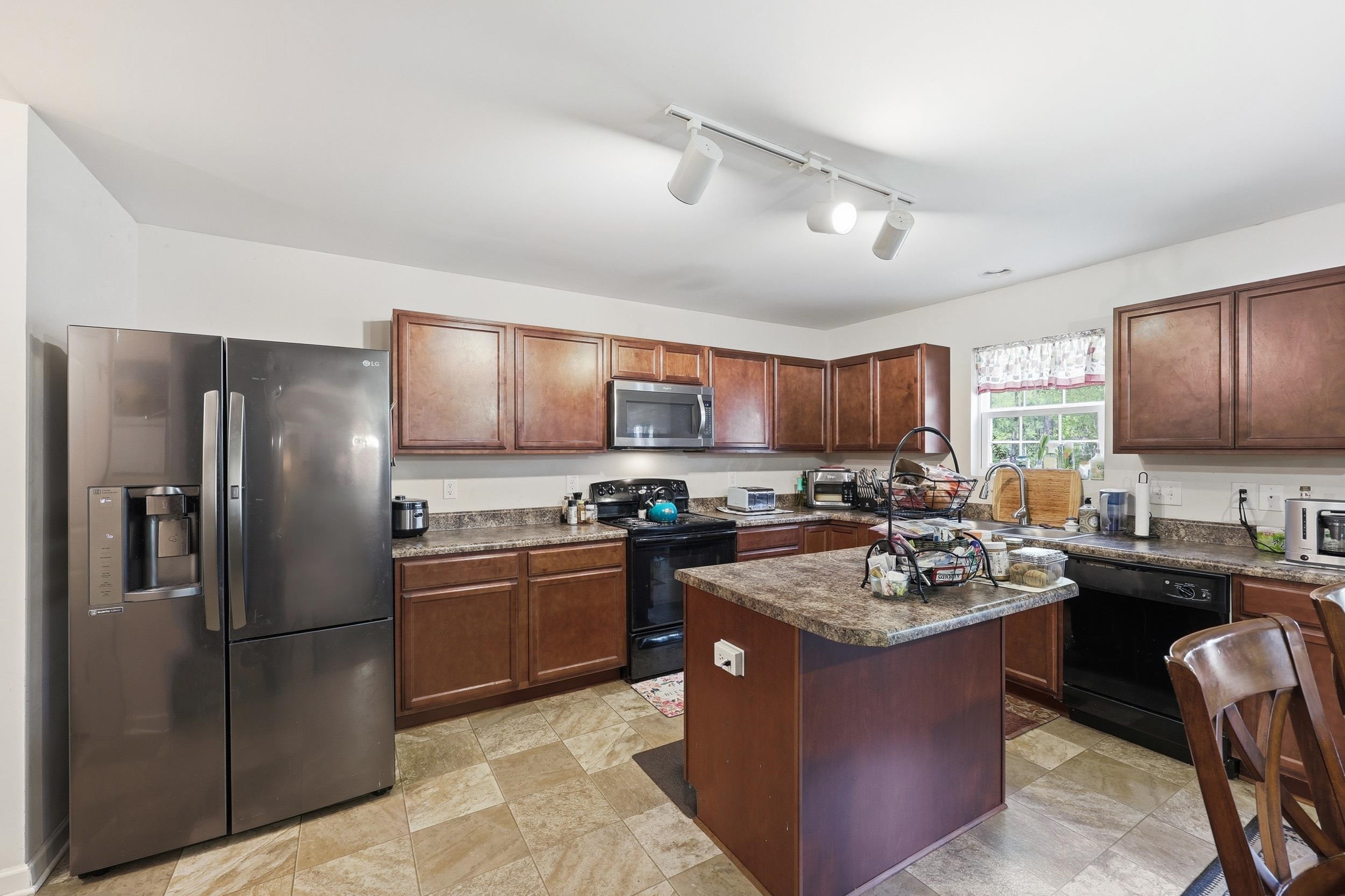 517 Timber Creek Dr. Property Photo 15