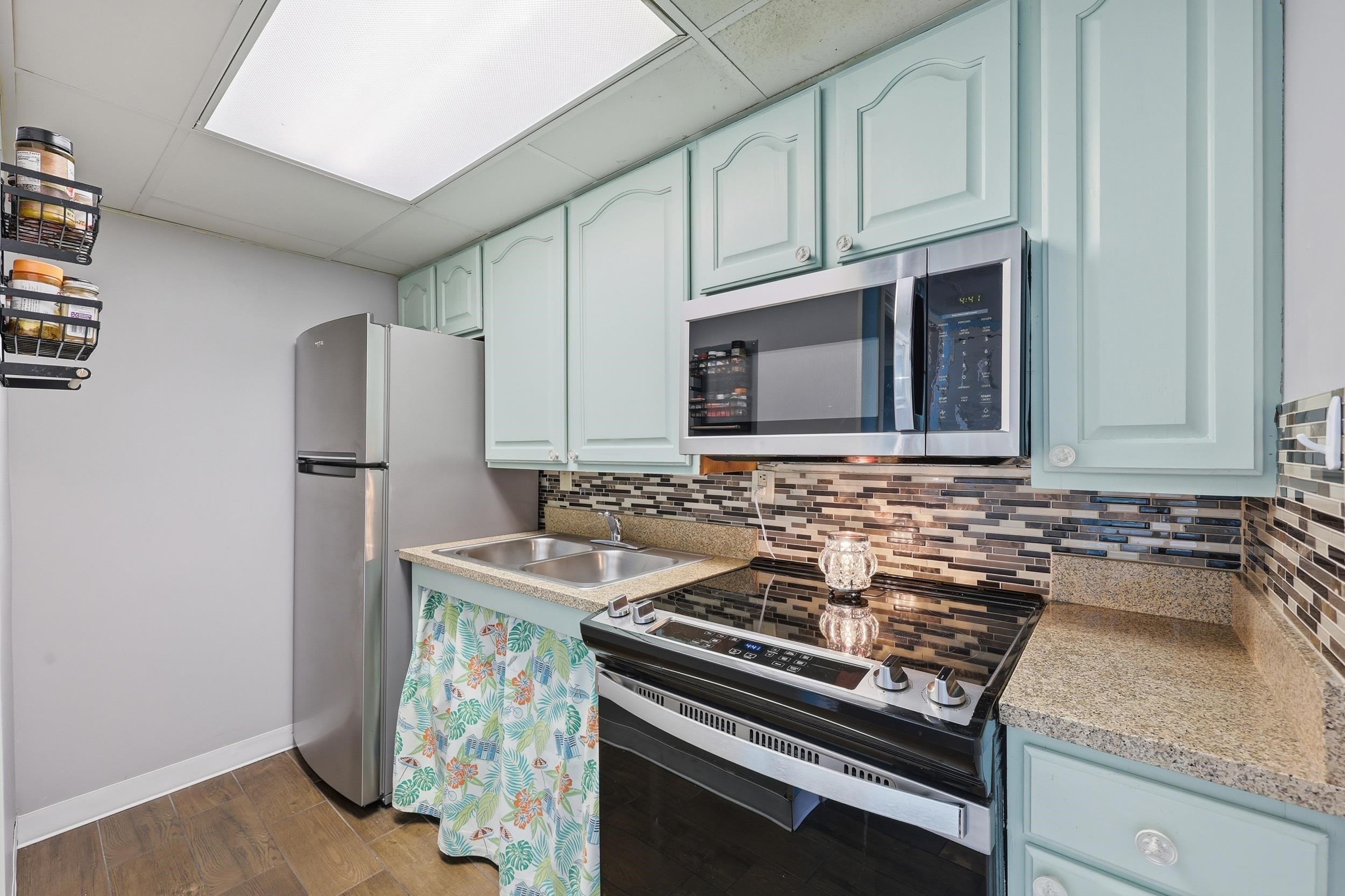 6804 N Ocean Blvd. Property Photo 10