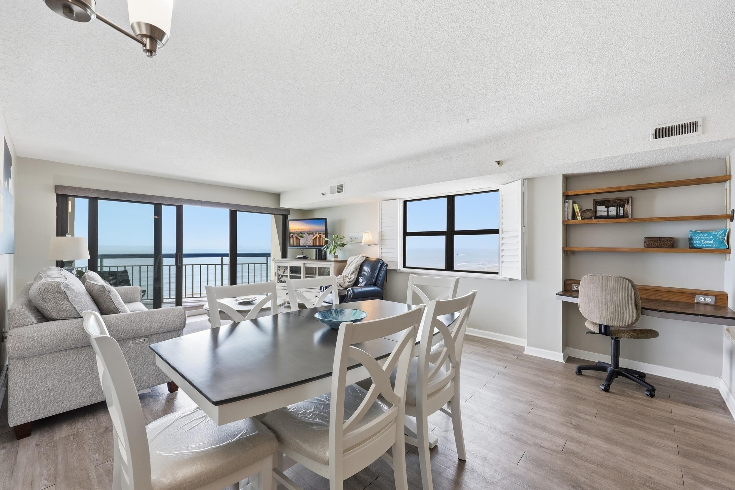 2500 N Ocean Blvd. Property Photo 10