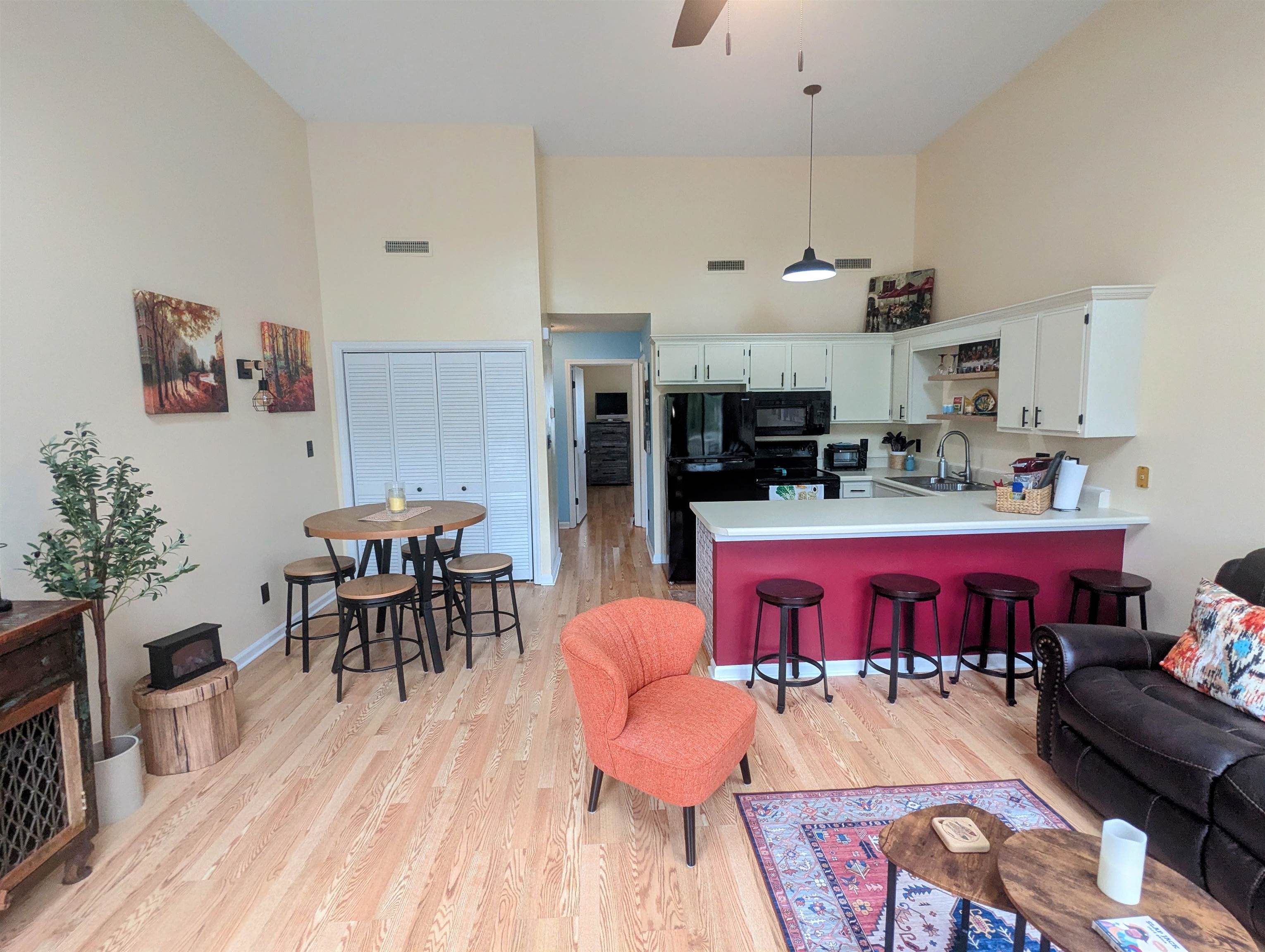 510 Fairwood Lakes Dr. Property Photo 13