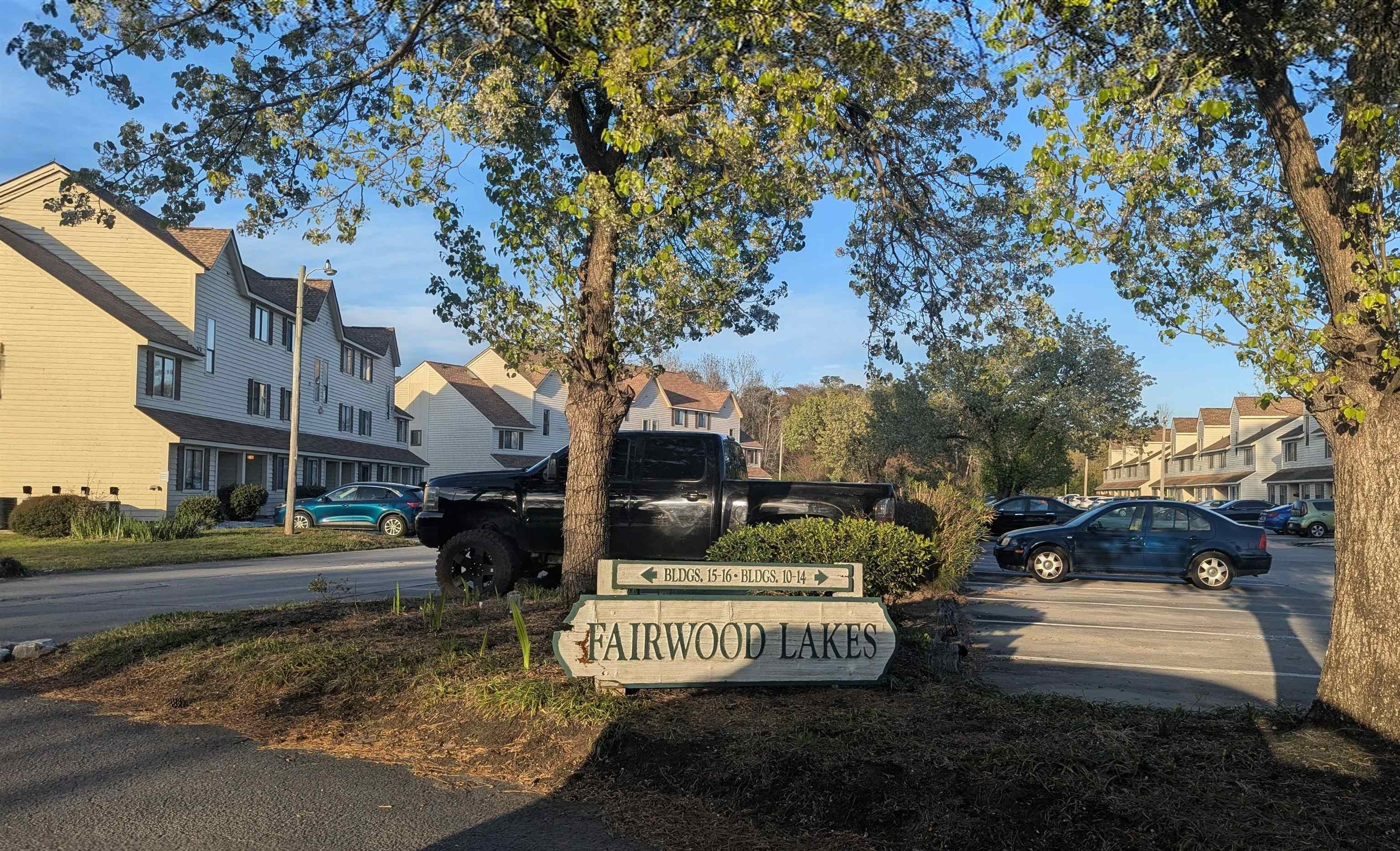 510 Fairwood Lakes Dr. Property Photo 22