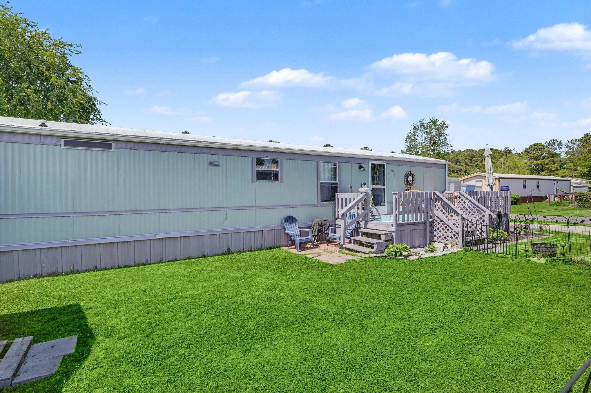 1661 Ursa Major Dr. Property Photo 5