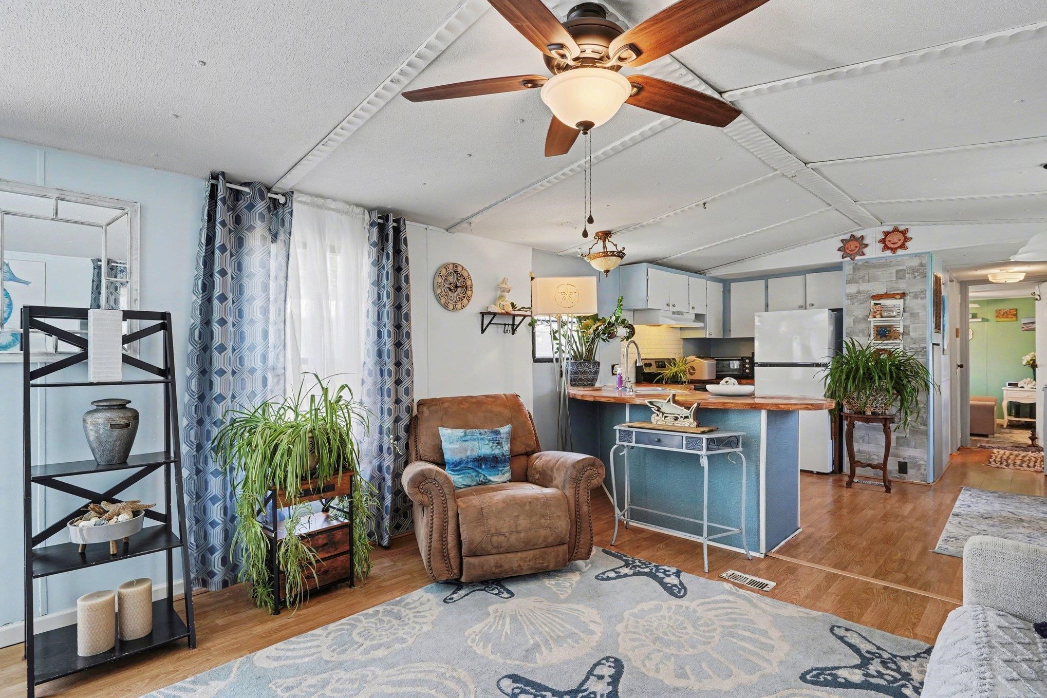 1661 Ursa Major Dr. Property Photo 10