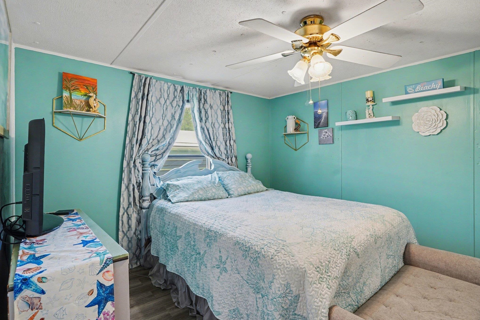 1661 Ursa Major Dr. Property Photo 15