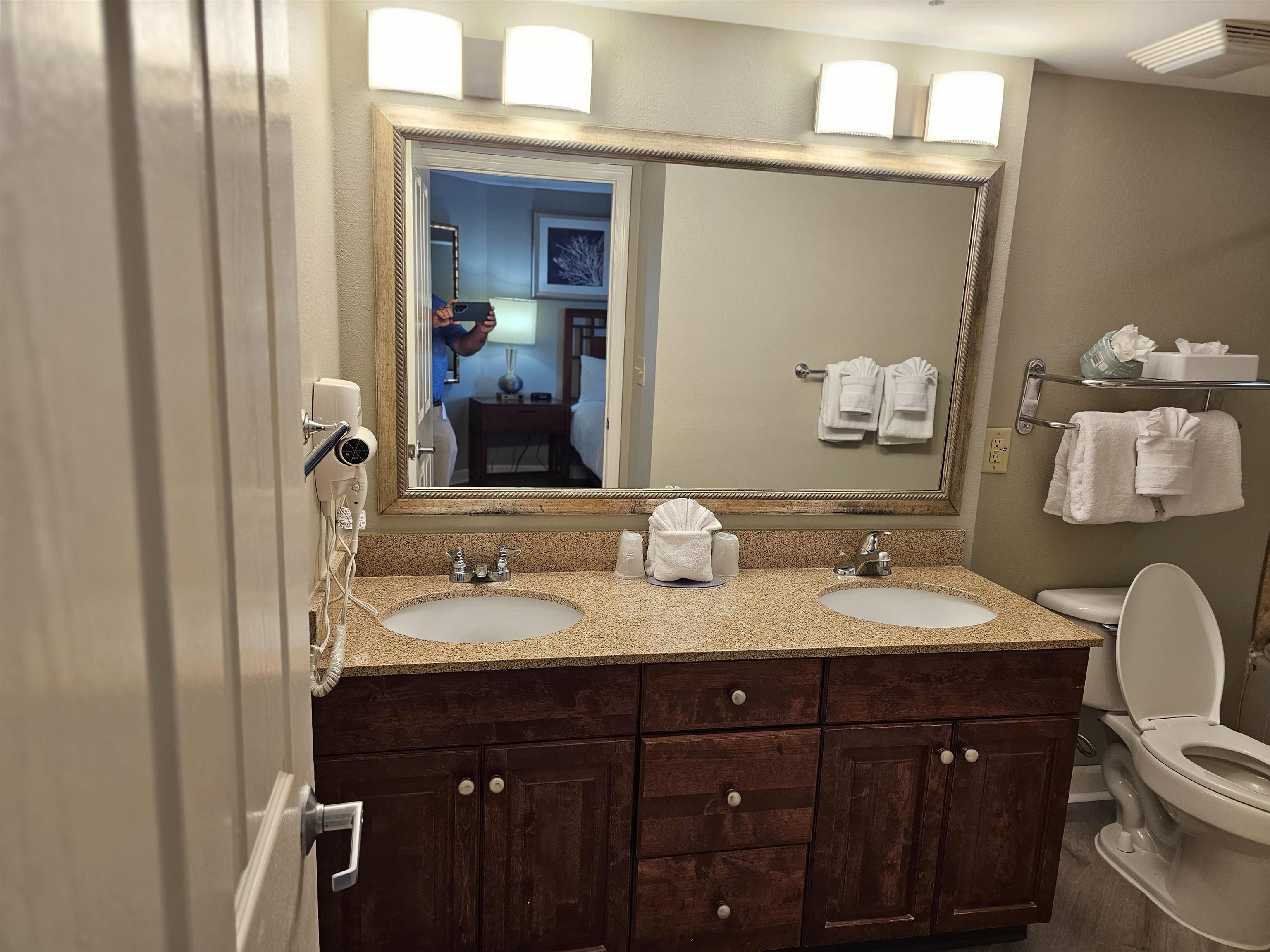 5200 N Ocean Blvd. Property Photo 7