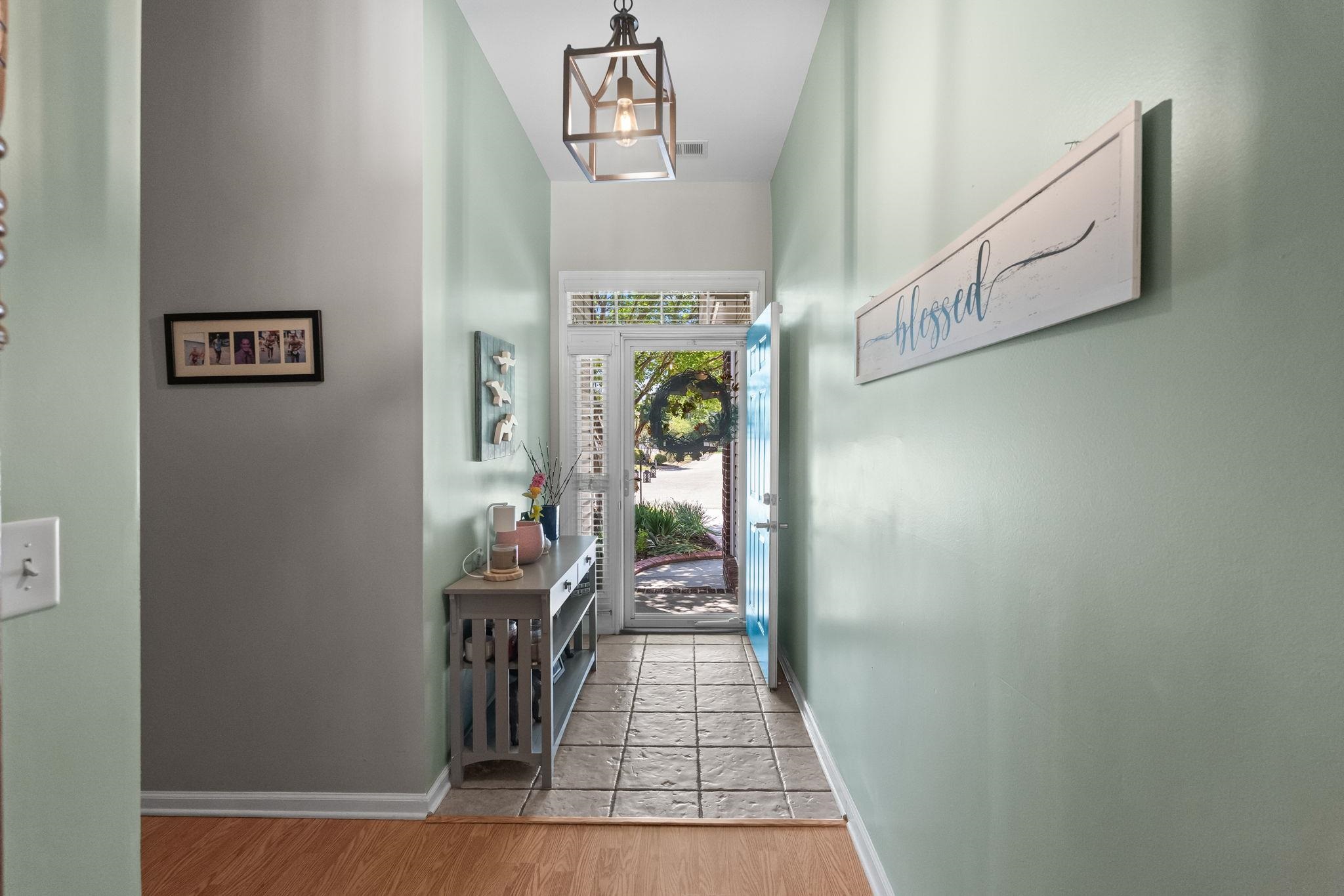 17 Passion Flower Ct. Property Photo 5