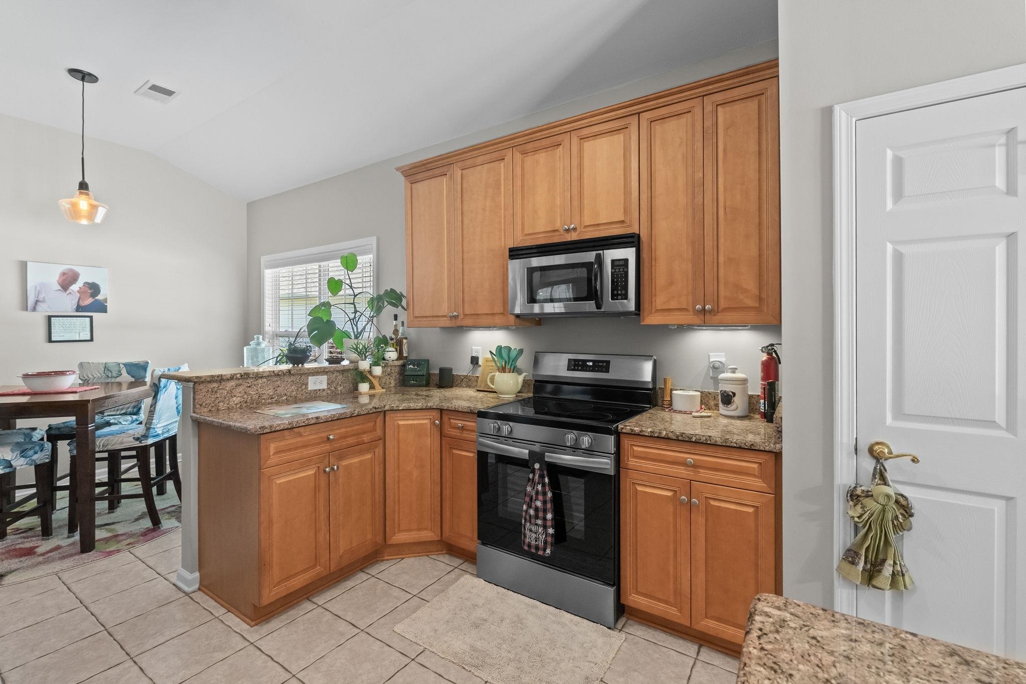 17 Passion Flower Ct. Property Photo 14