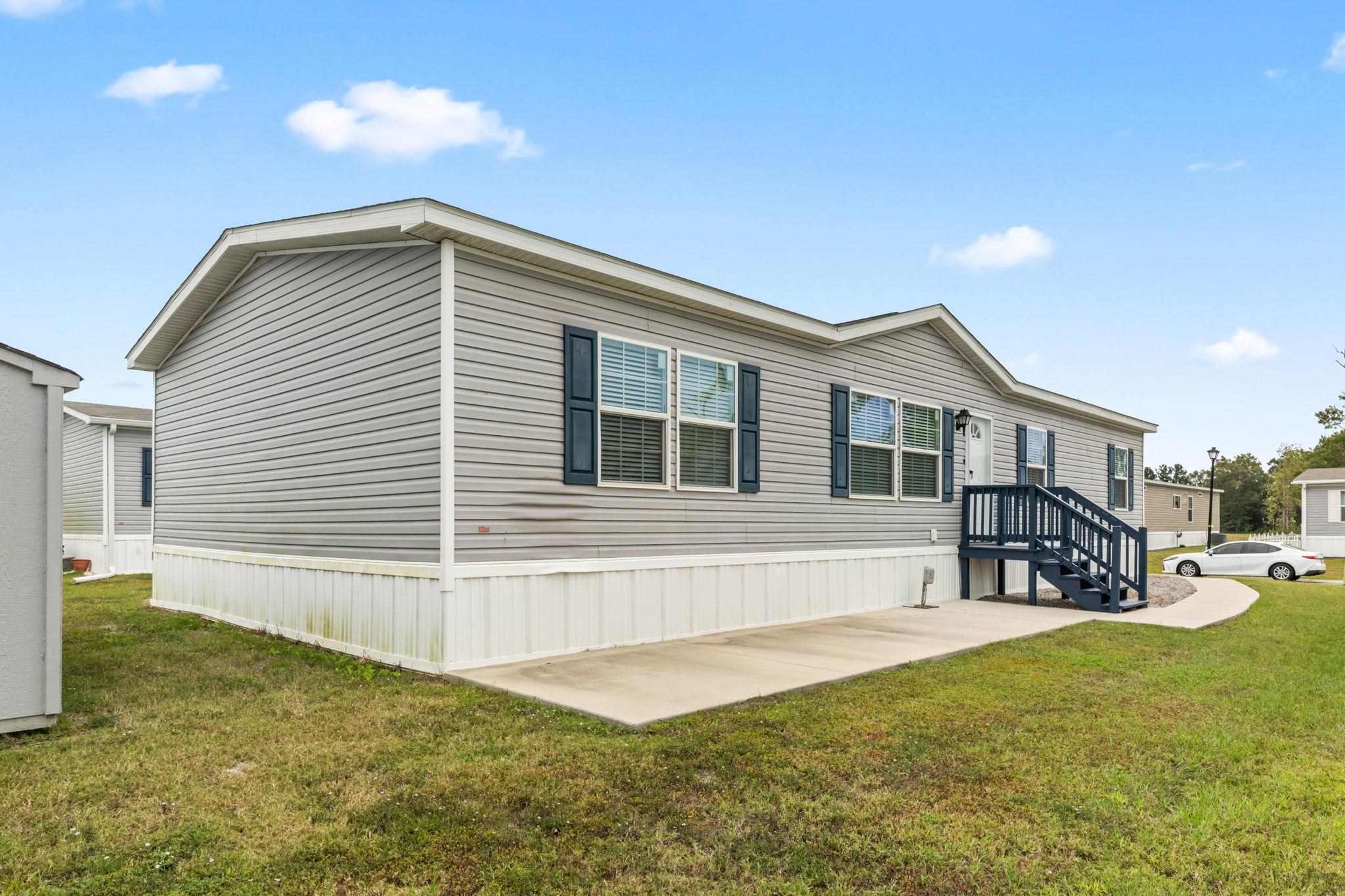 239 Air Stream Dr. Property Photo 1
