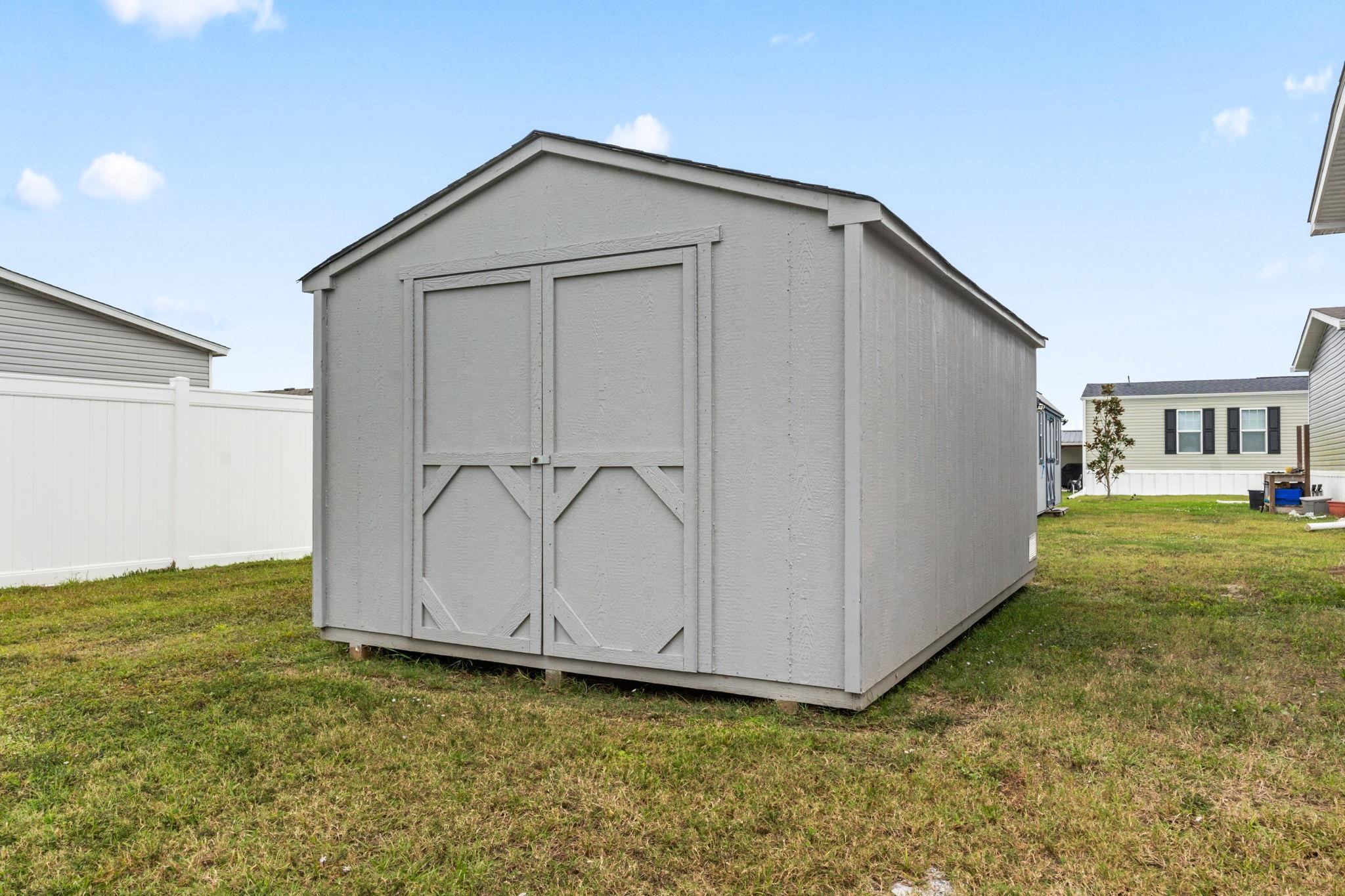 239 Air Stream Dr. Property Photo 35