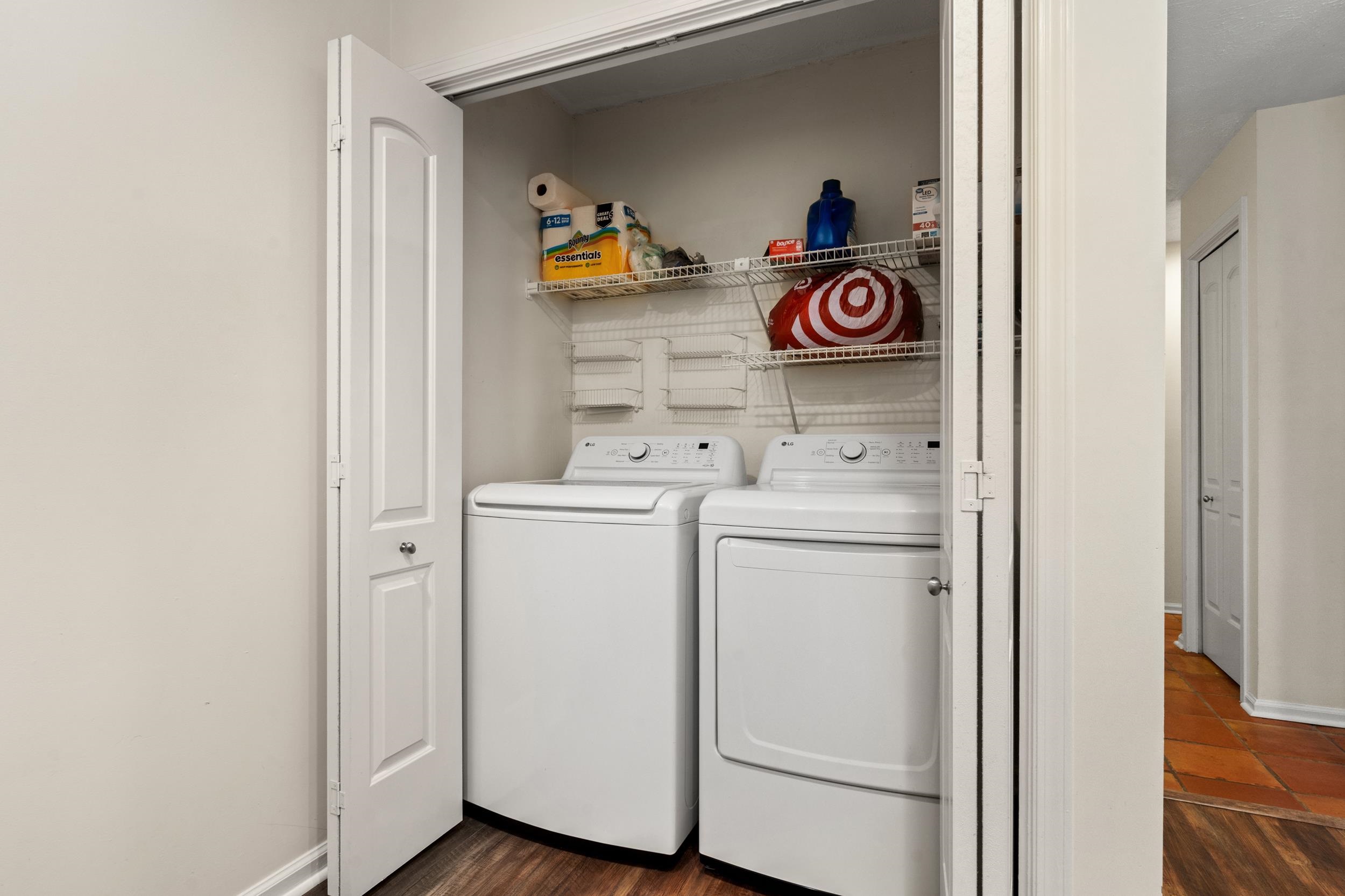 208 Indian Wells Ct. Property Photo 12