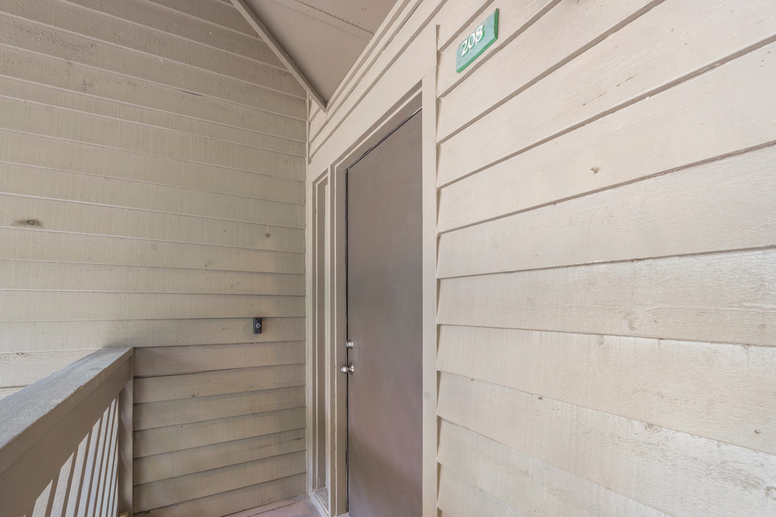 208 Indian Wells Ct. Property Photo 13