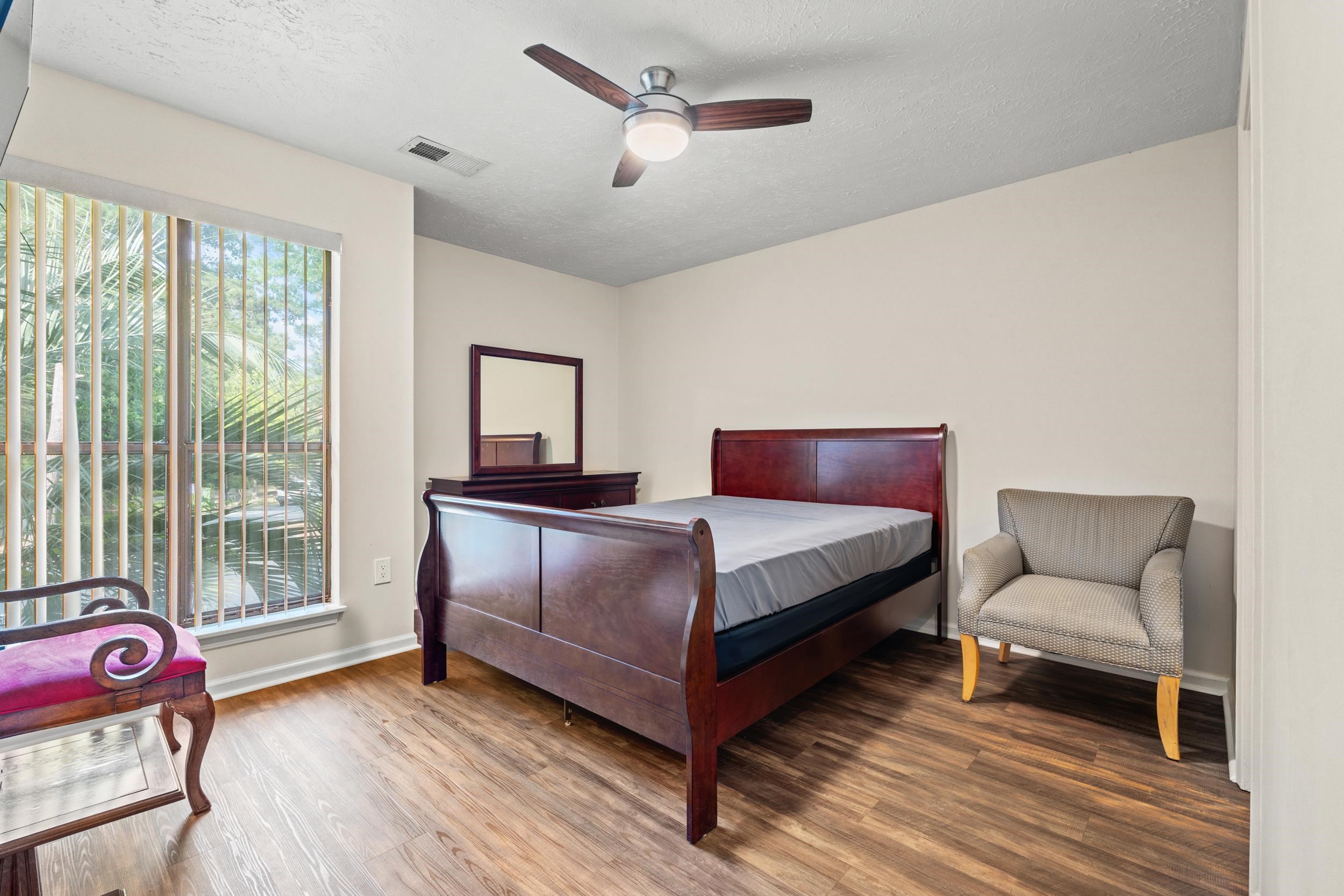 208 Indian Wells Ct. Property Photo 22