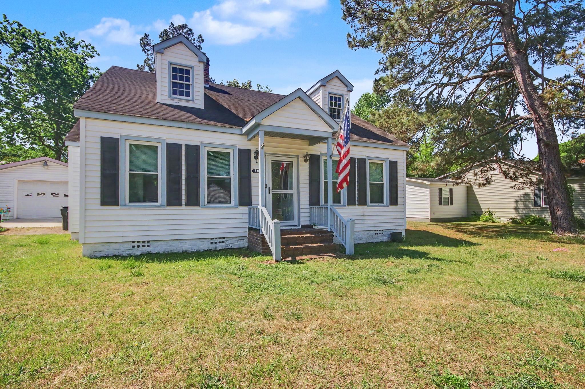 309 Layton Ct. Property Photo 2