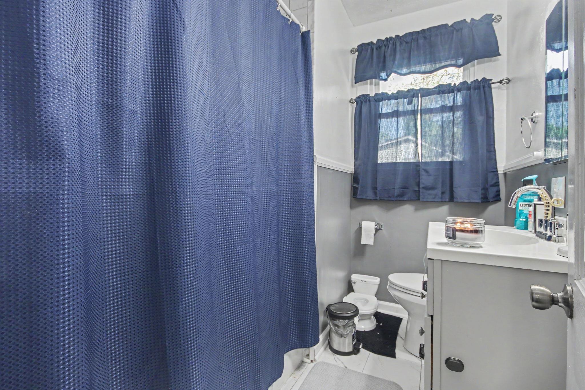 309 Layton Ct. Property Photo 17