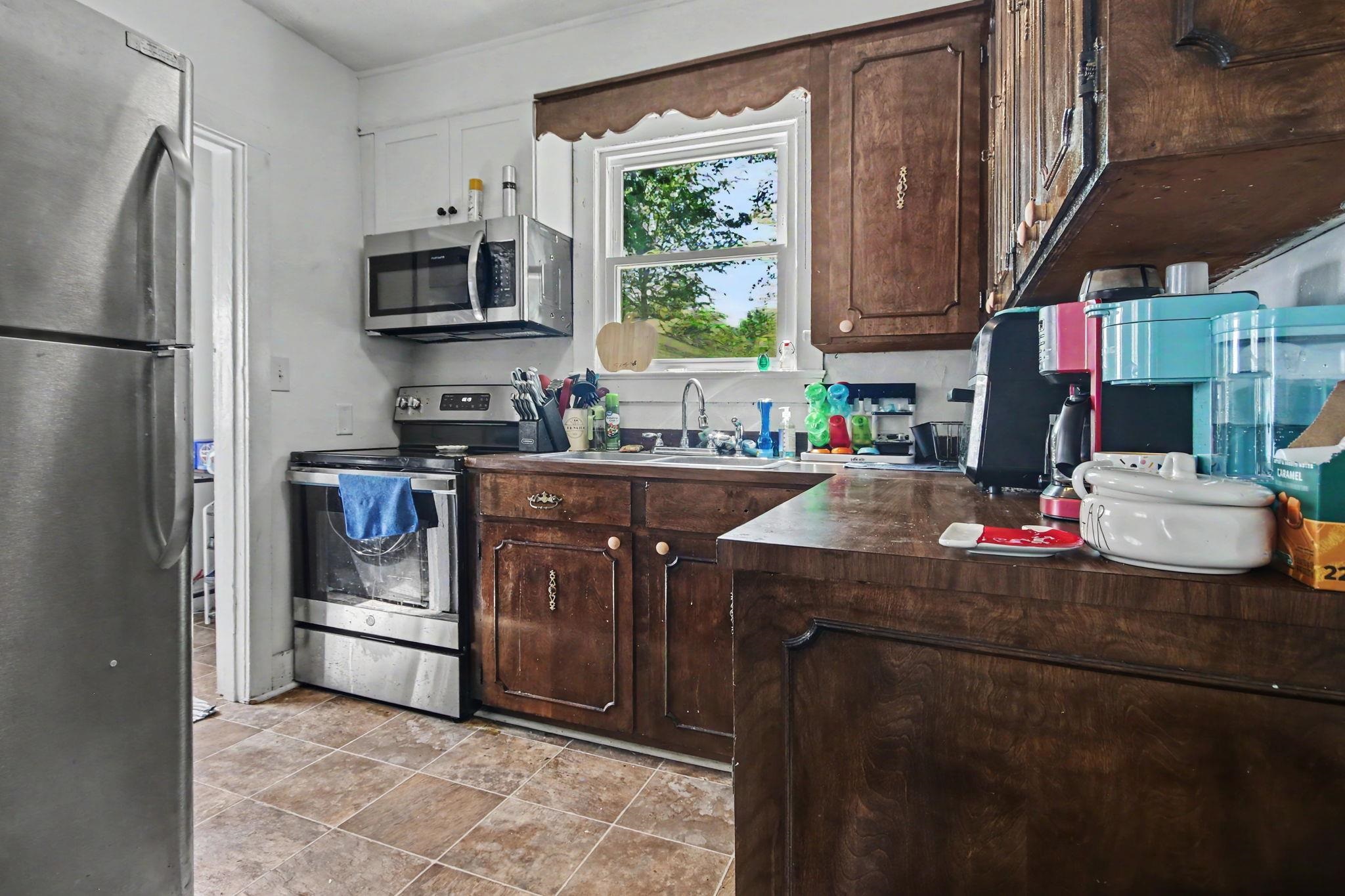 309 Layton Ct. Property Photo 18