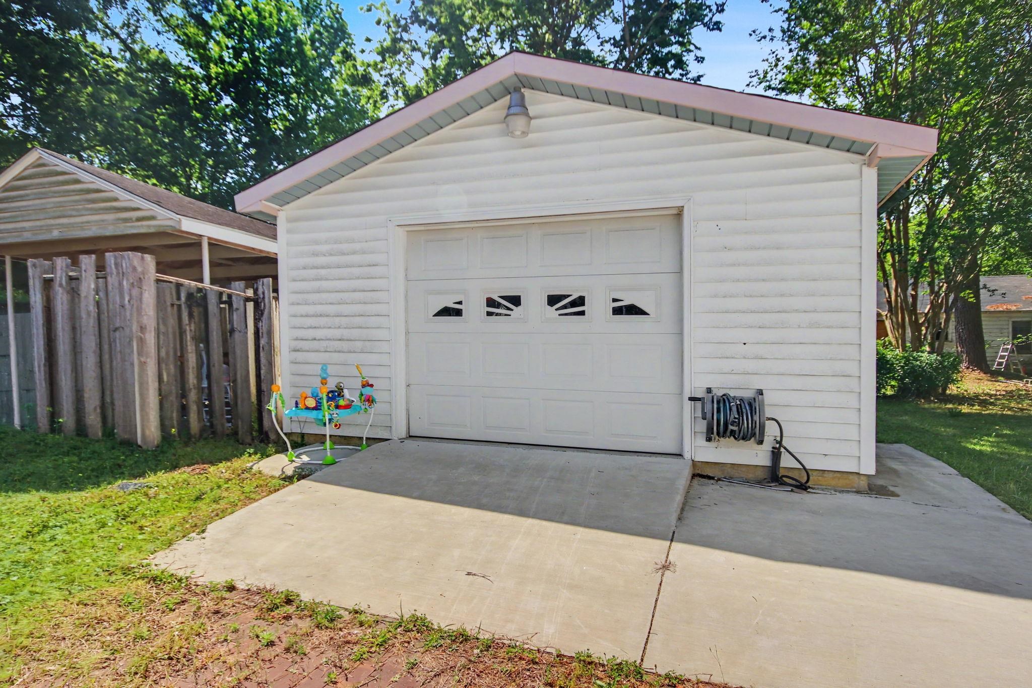309 Layton Ct. Property Photo 20