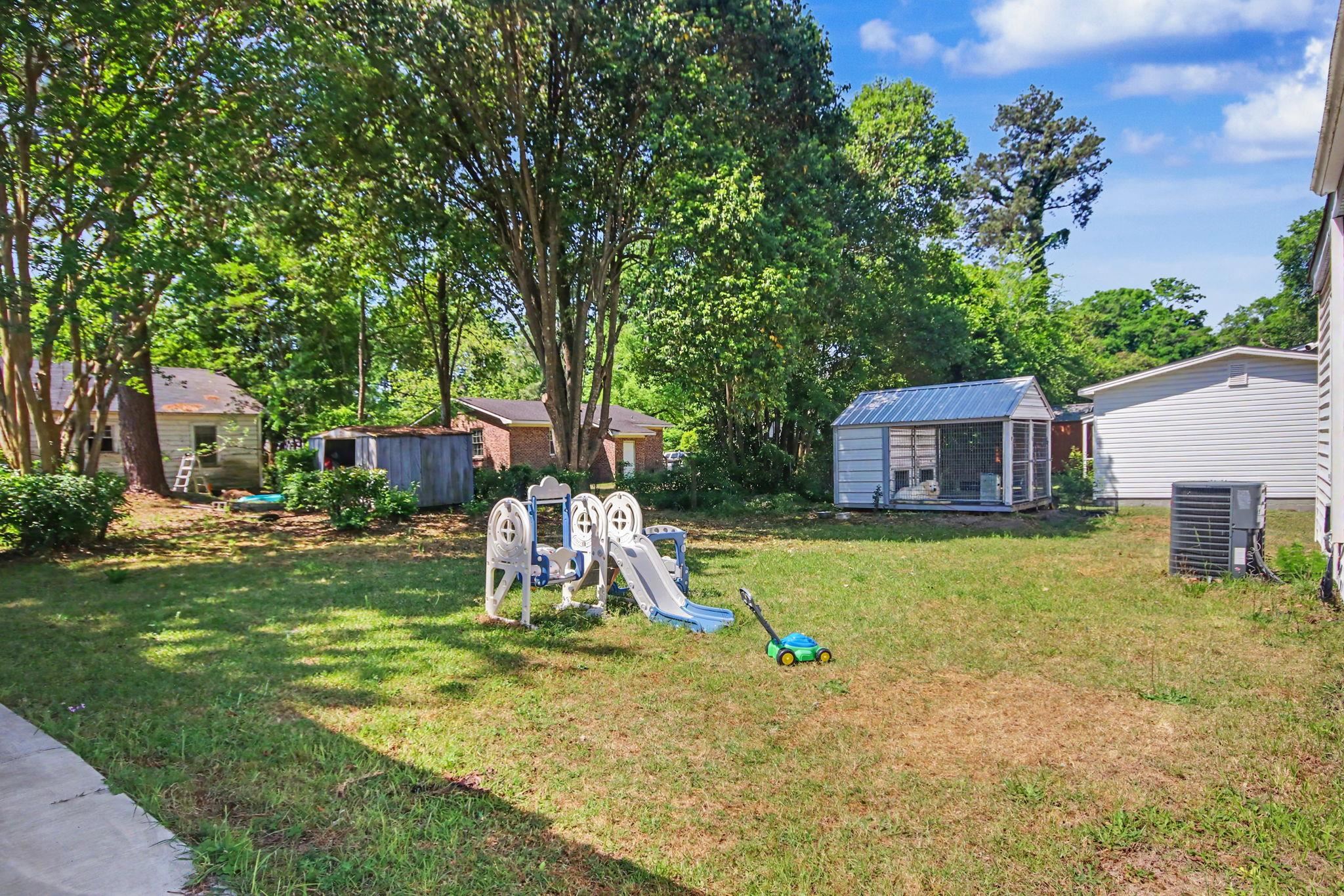 309 Layton Ct. Property Photo 21