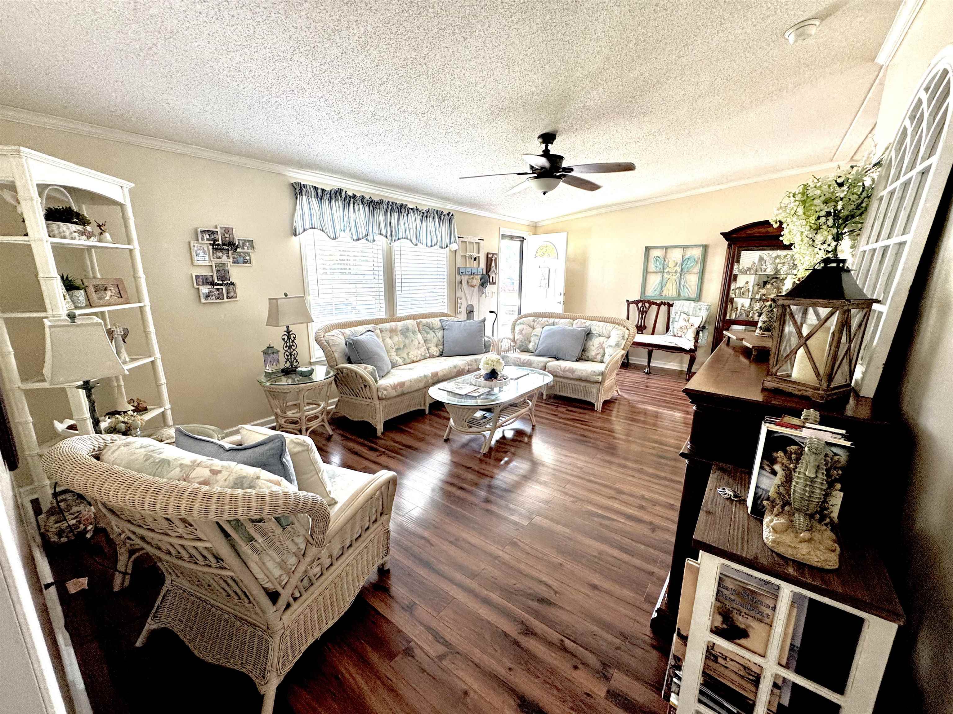 1072 Weslin Creek Dr. Property Photo 8