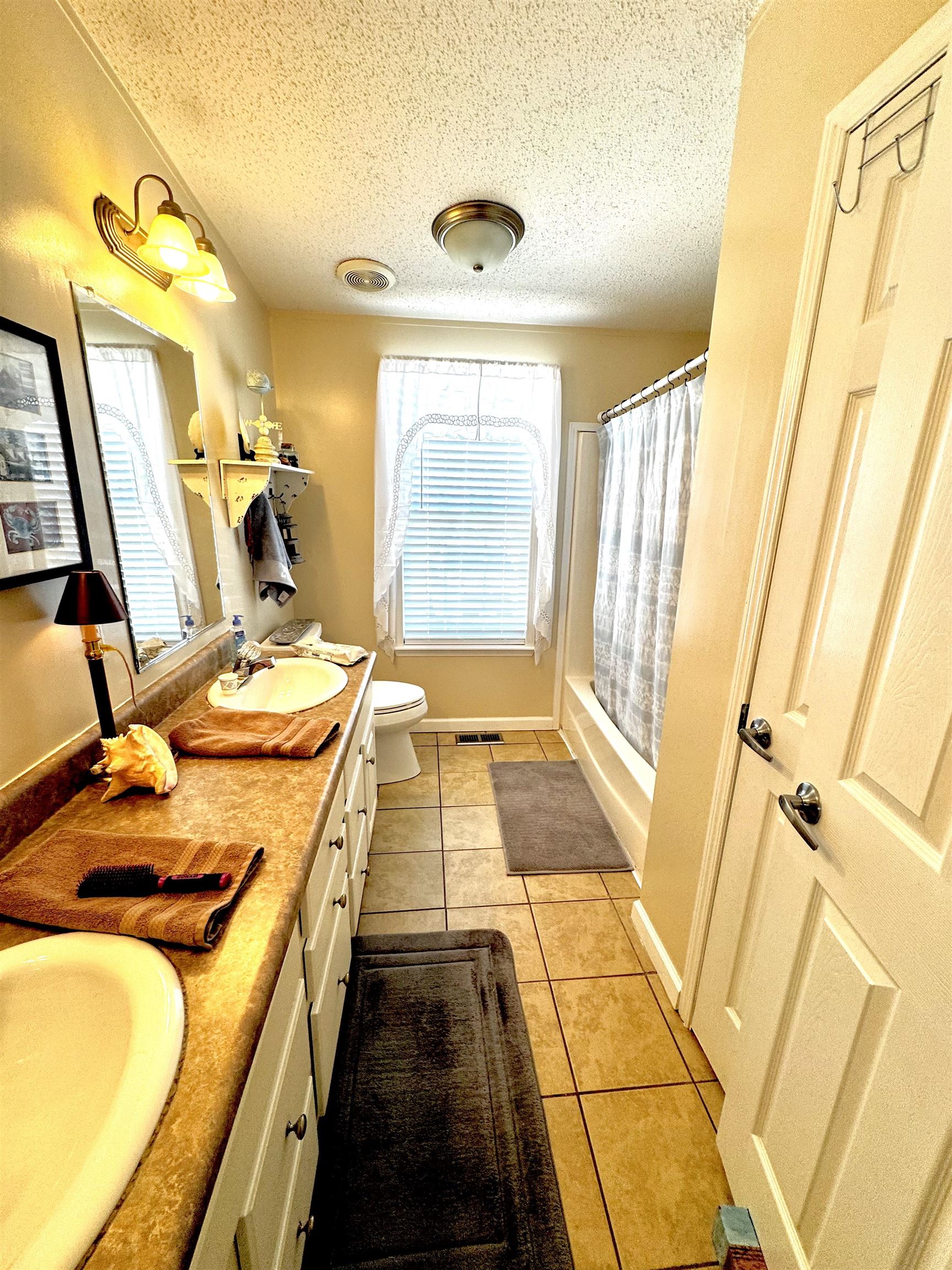 1072 Weslin Creek Dr. Property Photo 37