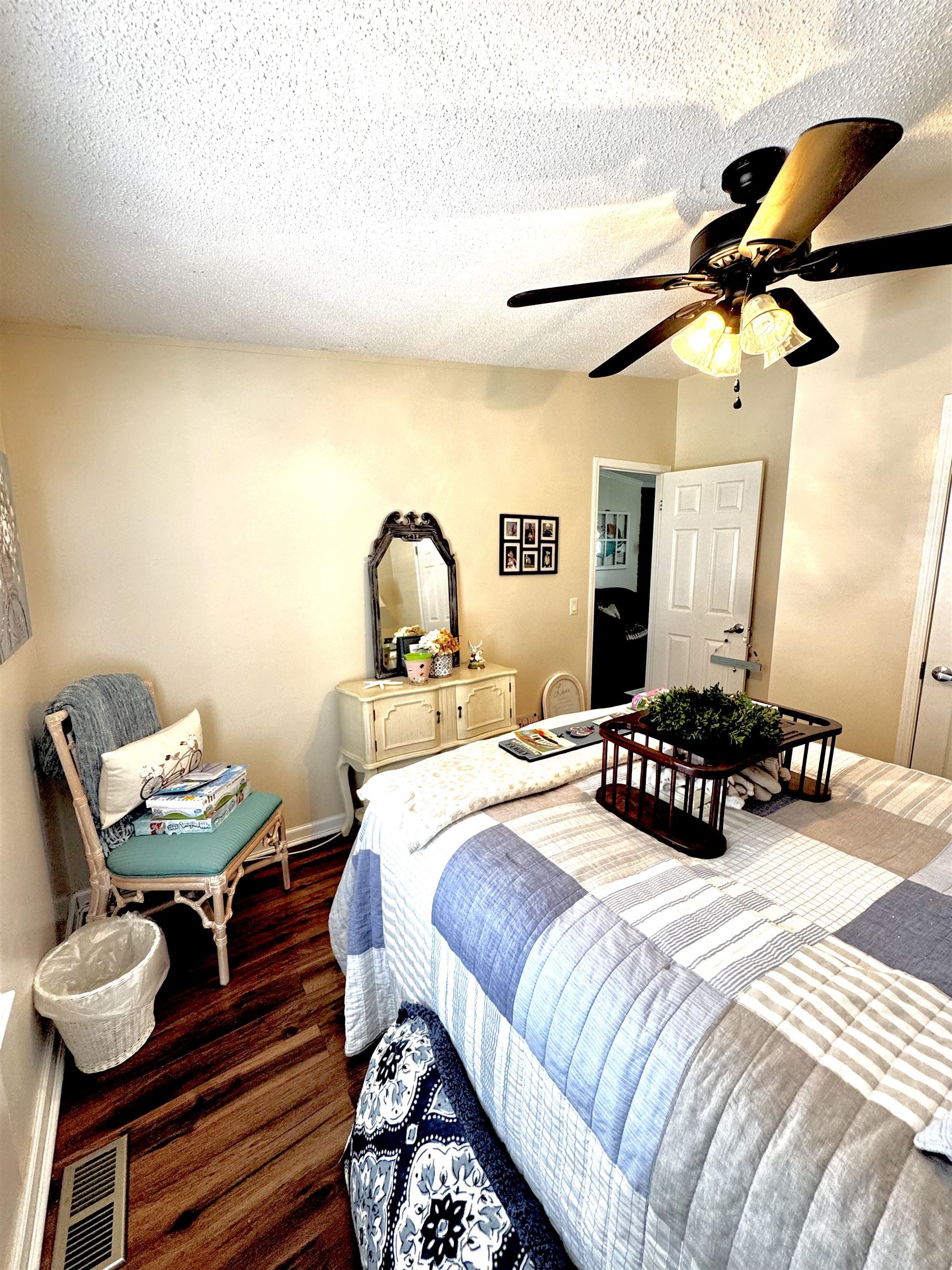 1072 Weslin Creek Dr. Property Photo 42