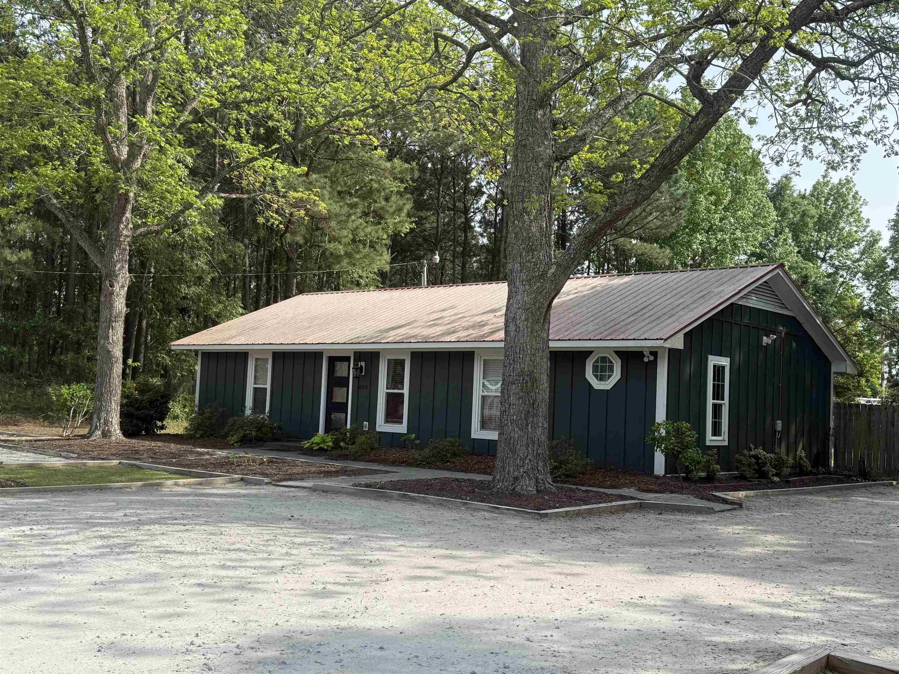 889 Inlet Square Dr. Property Photo 1