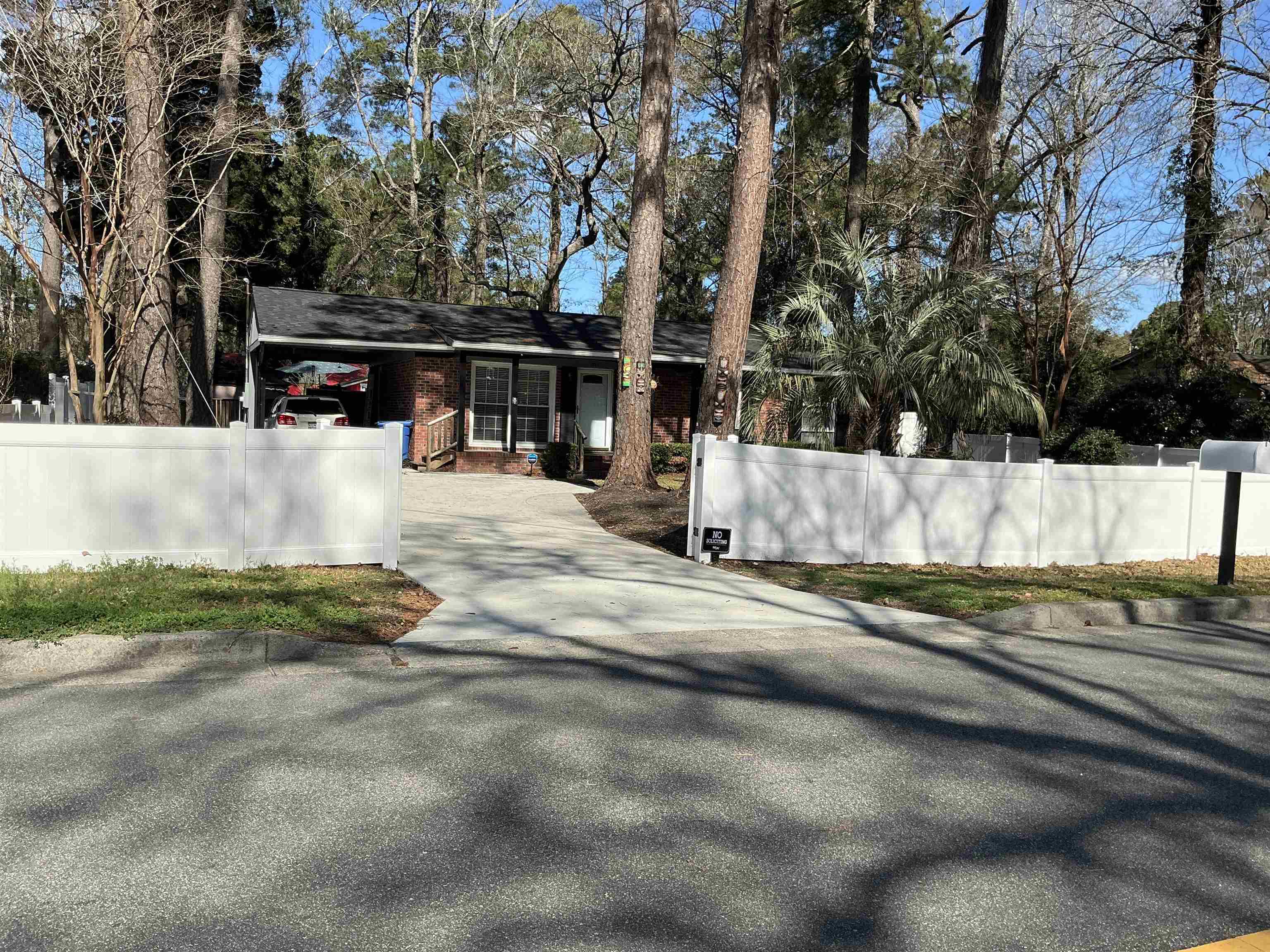 1205 King St. Property Photo 1