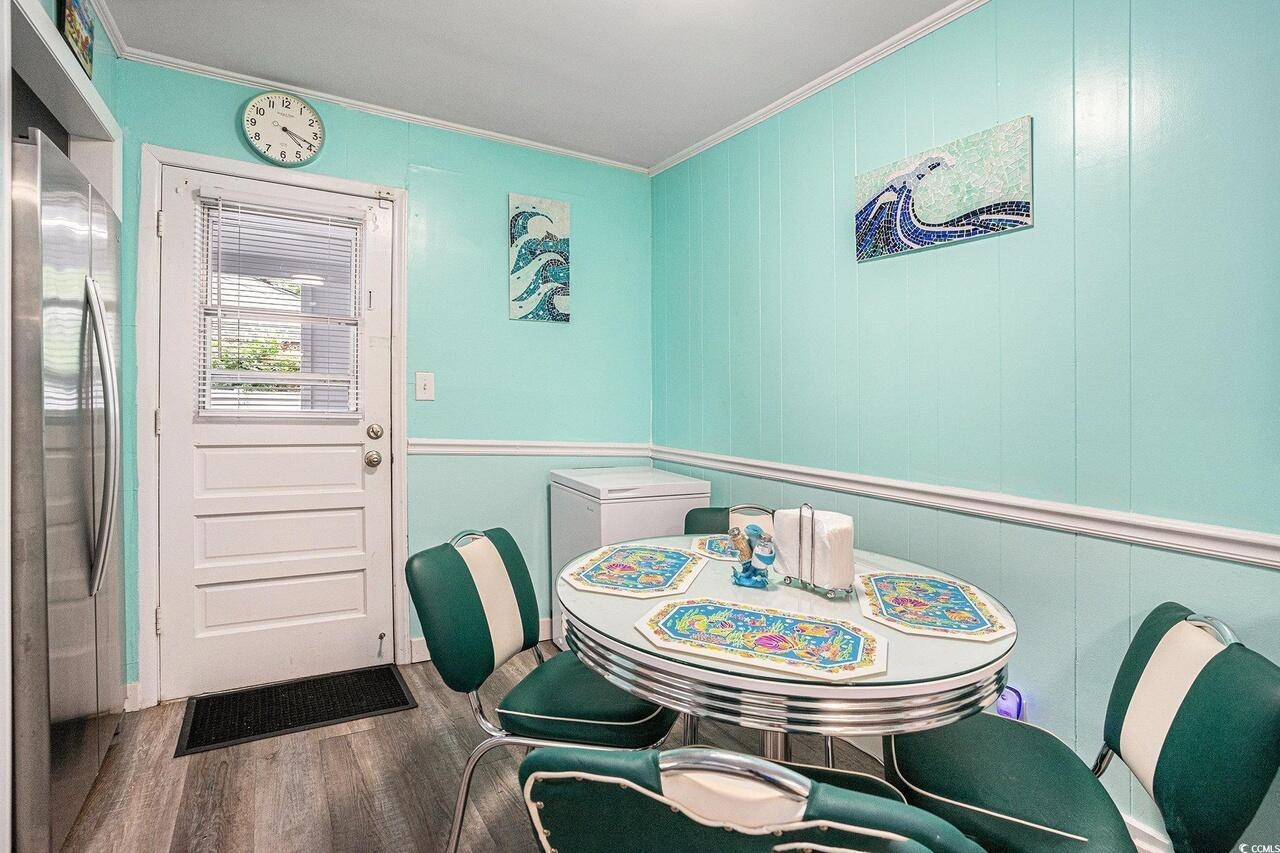 1205 King St. Property Photo 3