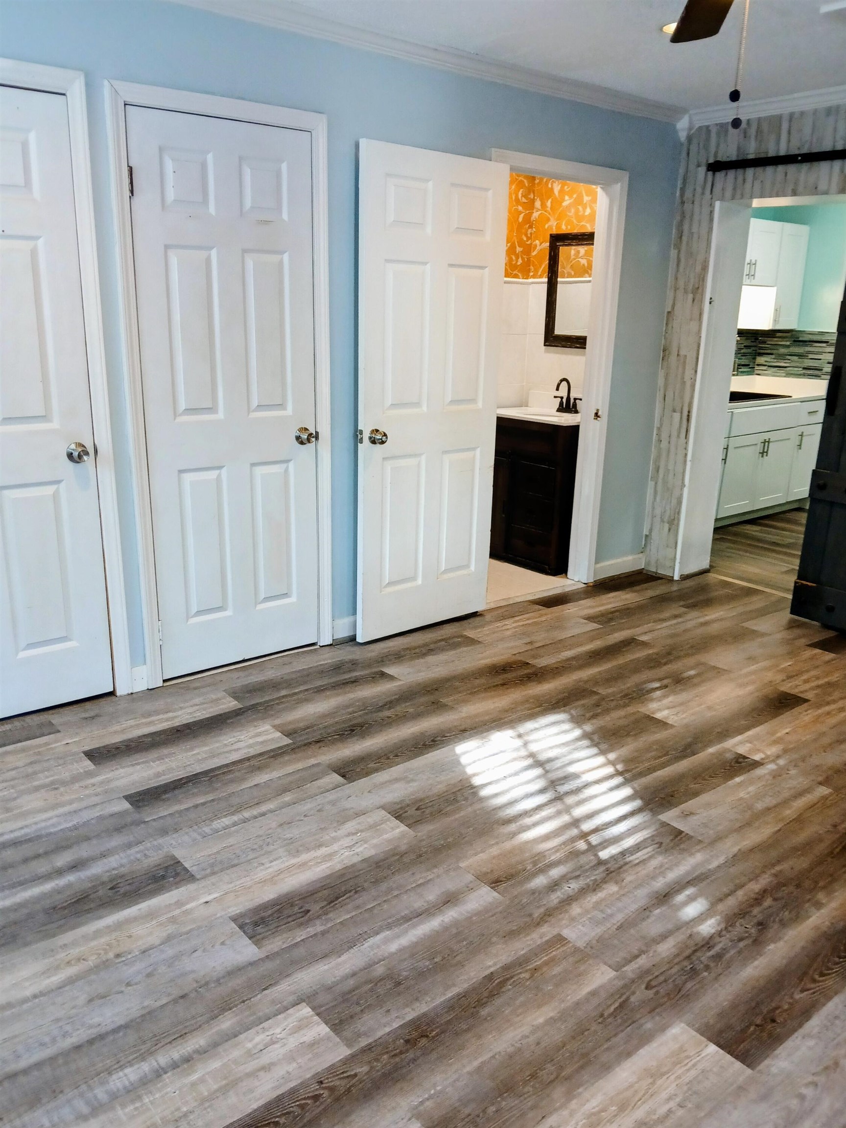 1205 King St. Property Photo 14