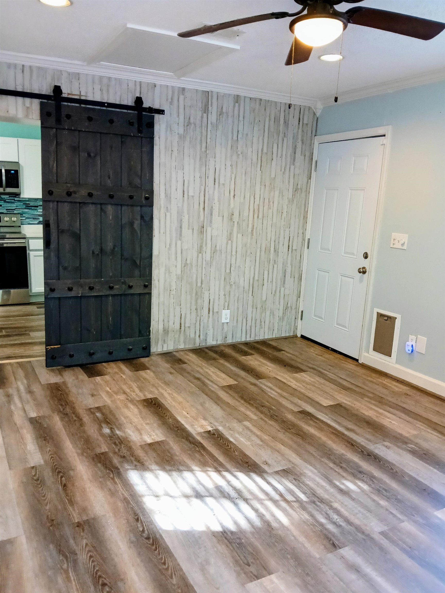 1205 King St. Property Photo 15